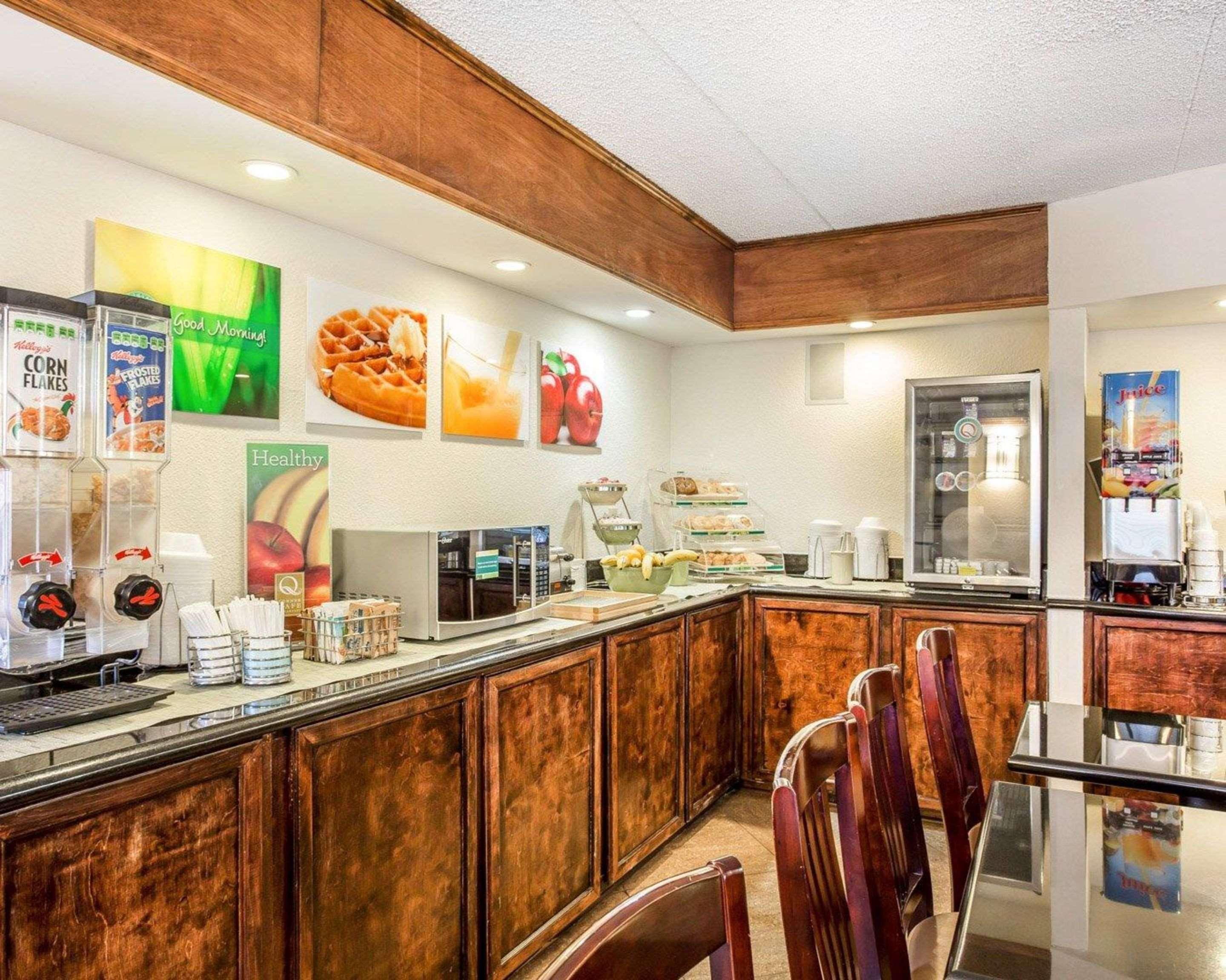 Restaurant Quality Inn & Suites Coliseum