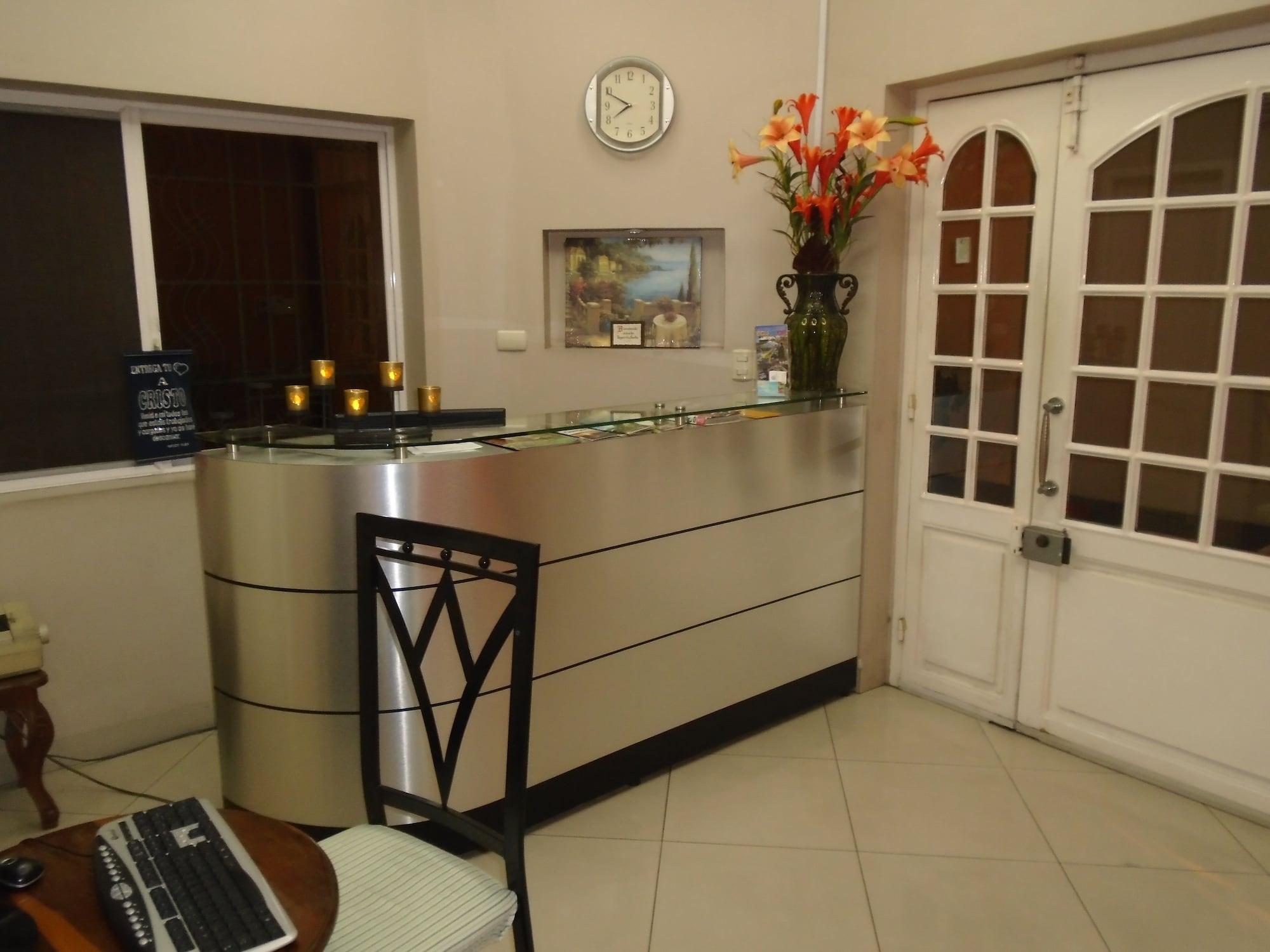 Vista Lobby Jeshua Inn Guayaquil