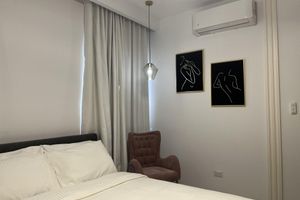 Alquiler Vacacional - Apartamento 2 Habitaciones en el Centro de la Ciudad. Tiene Piscina