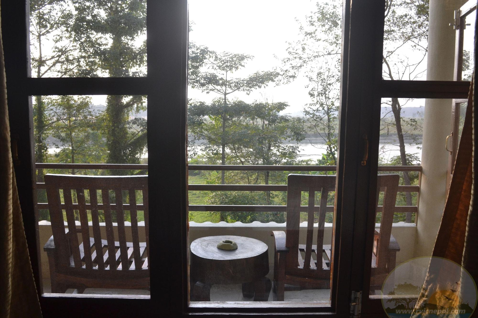 Equipamiento de Habitación River View Jungle Camp