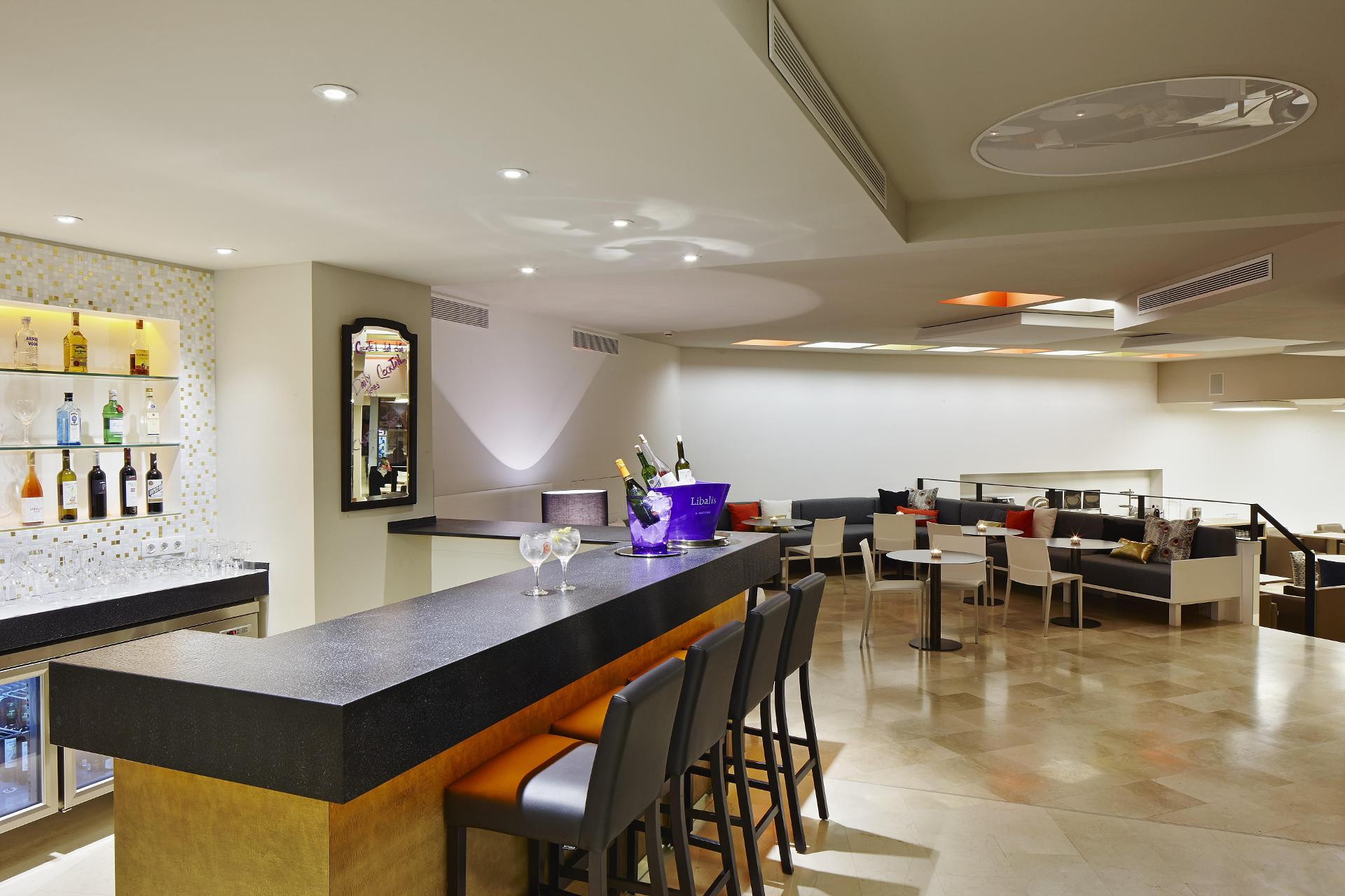 Bar/Salón Hotel Palladium