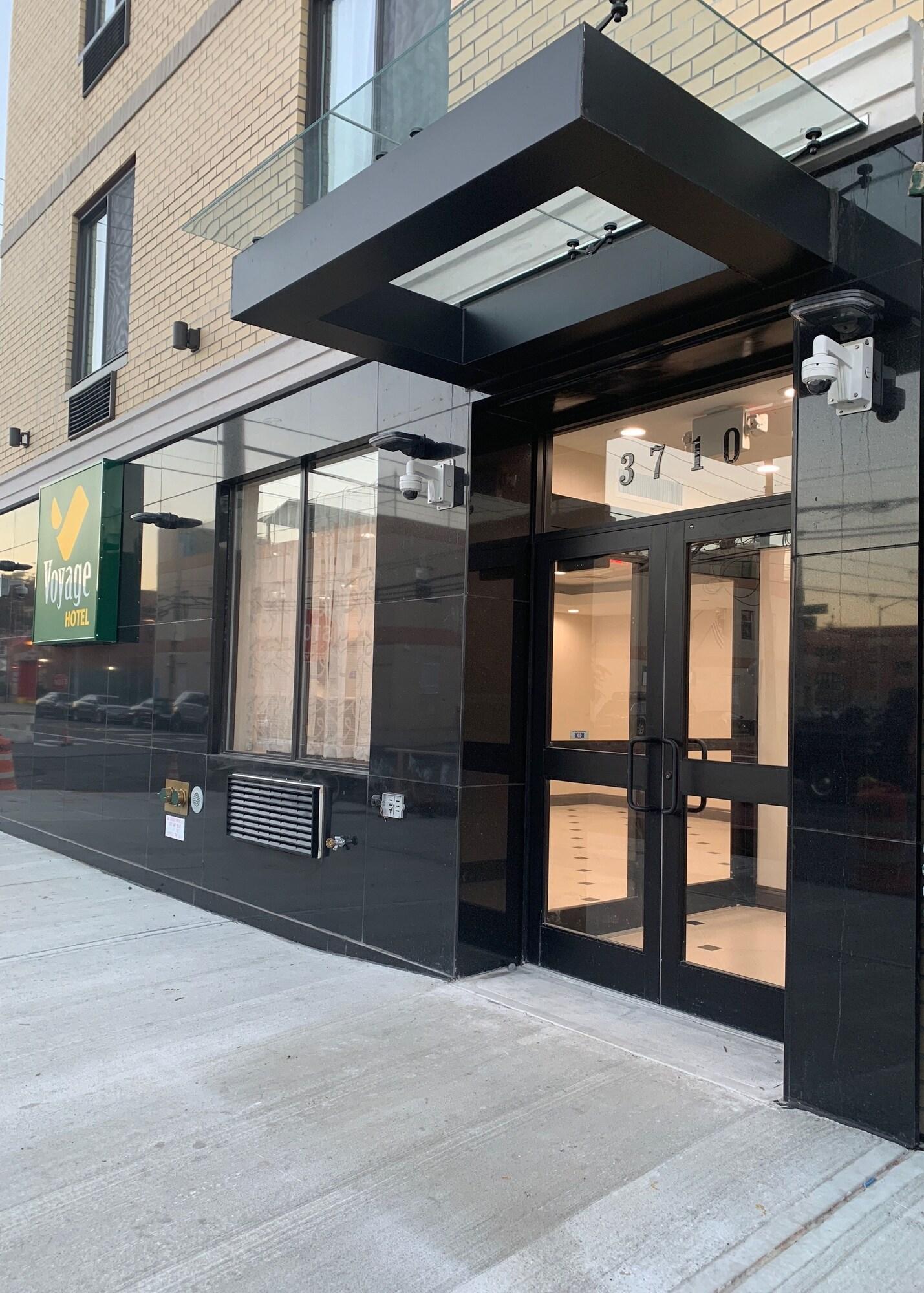 Vista Exterior Voyage Hotel