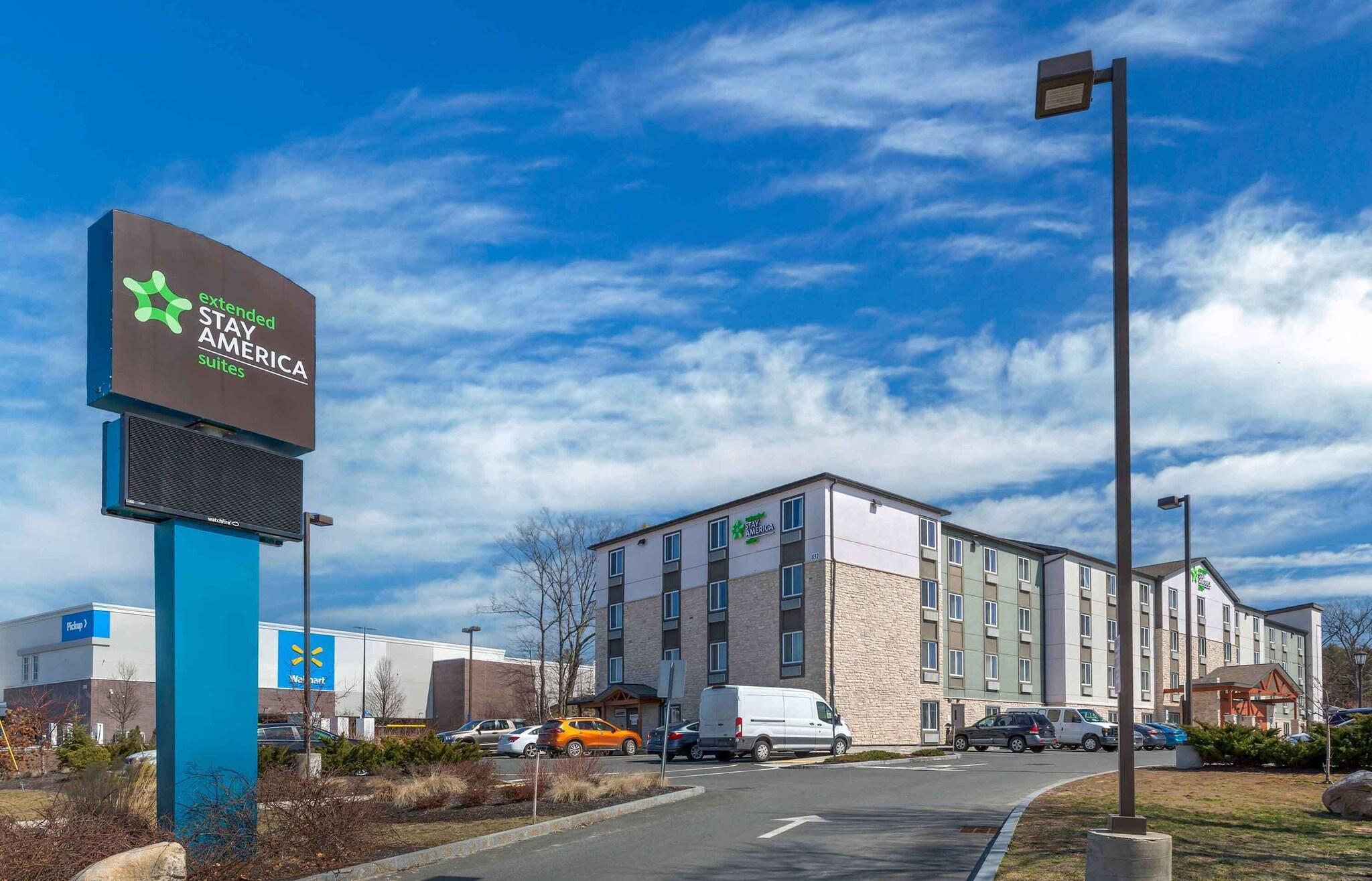 Vista Exterior Woodspring Suites Boston North