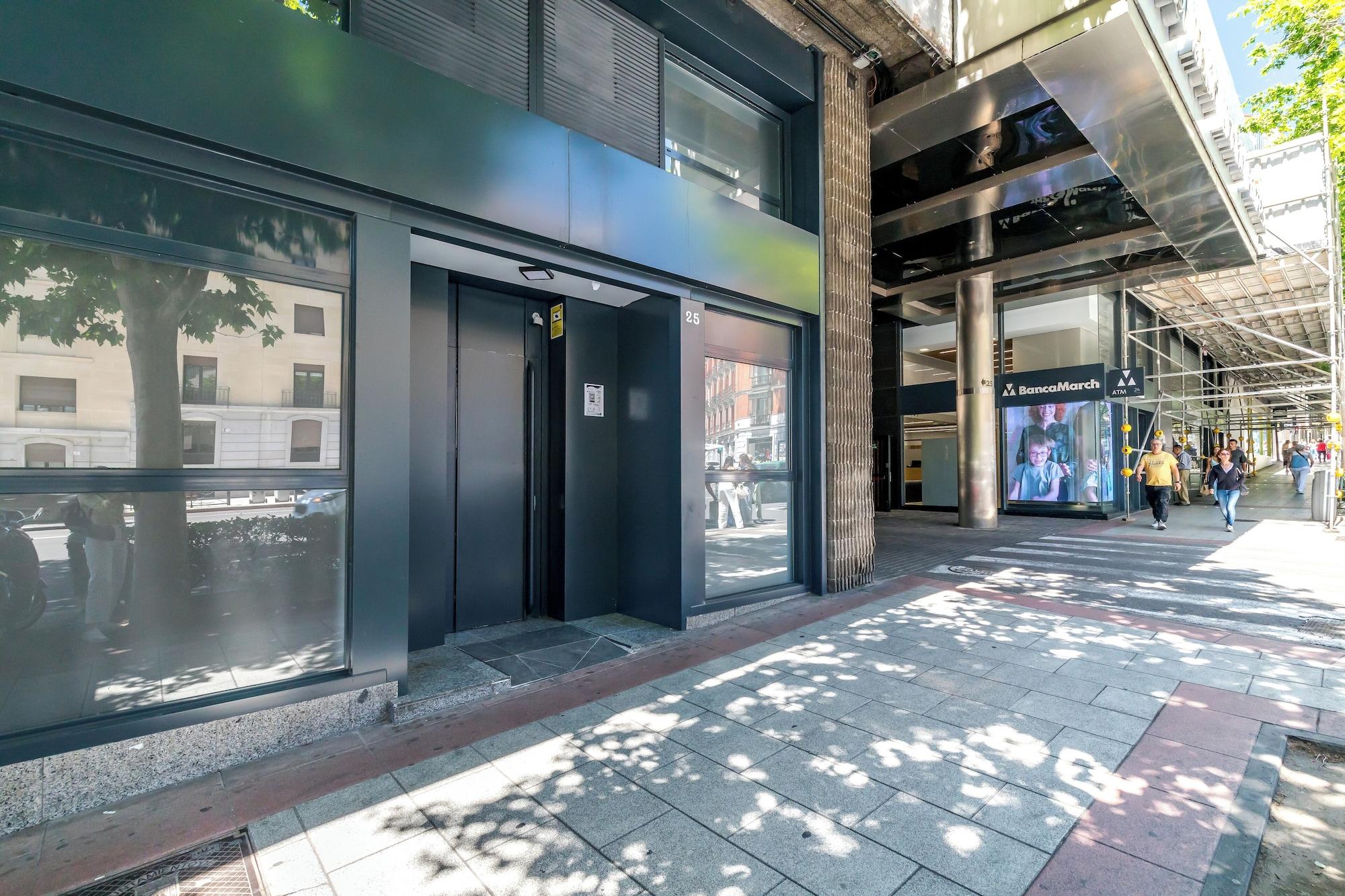 Varios AYZ Princesa - Auto check-in property