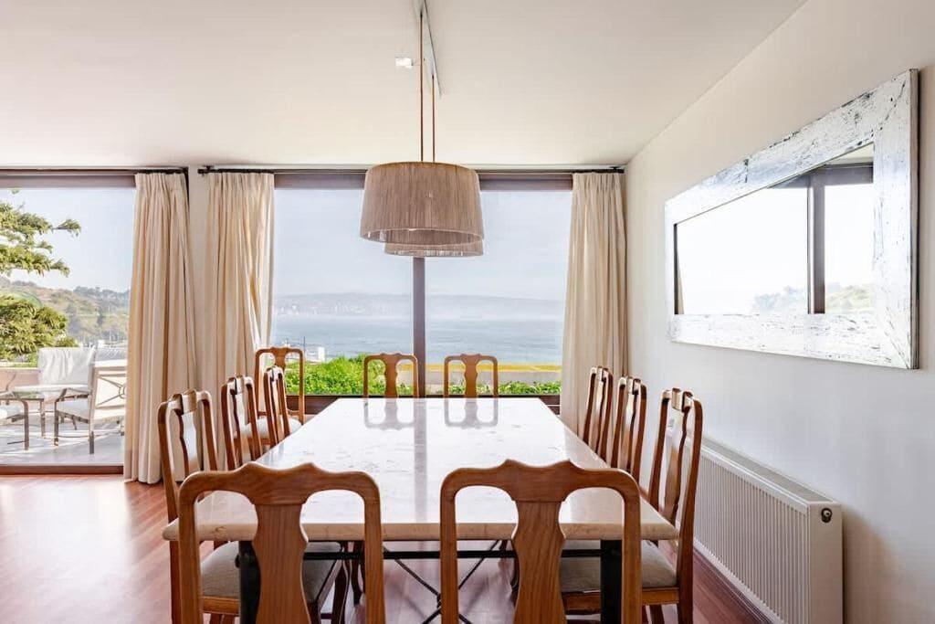 Restaurant Modern Ocean View Flat Near to the Beach