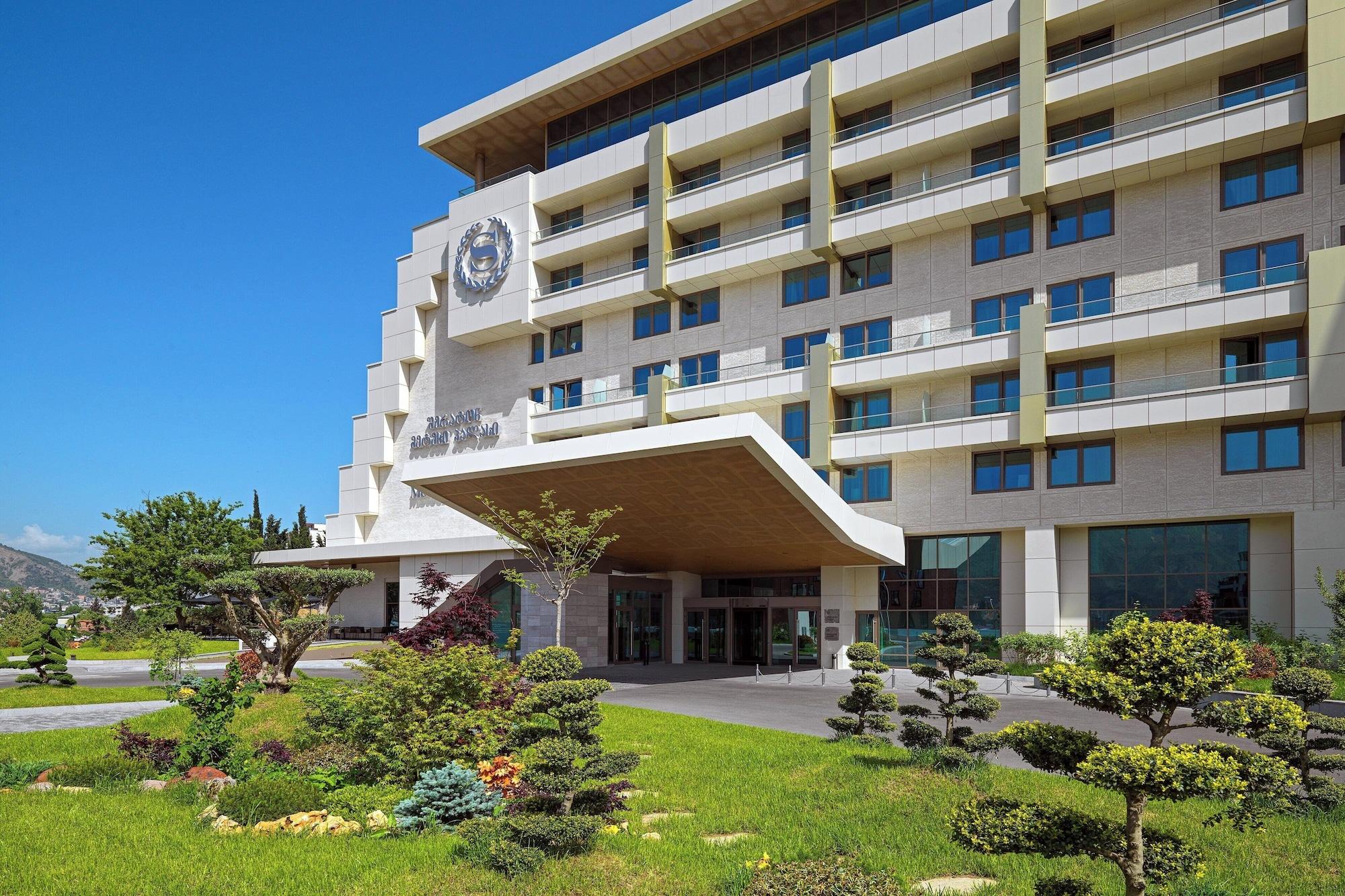 Vista Exterior Sheraton Grand Tbilisi Metechi Palace