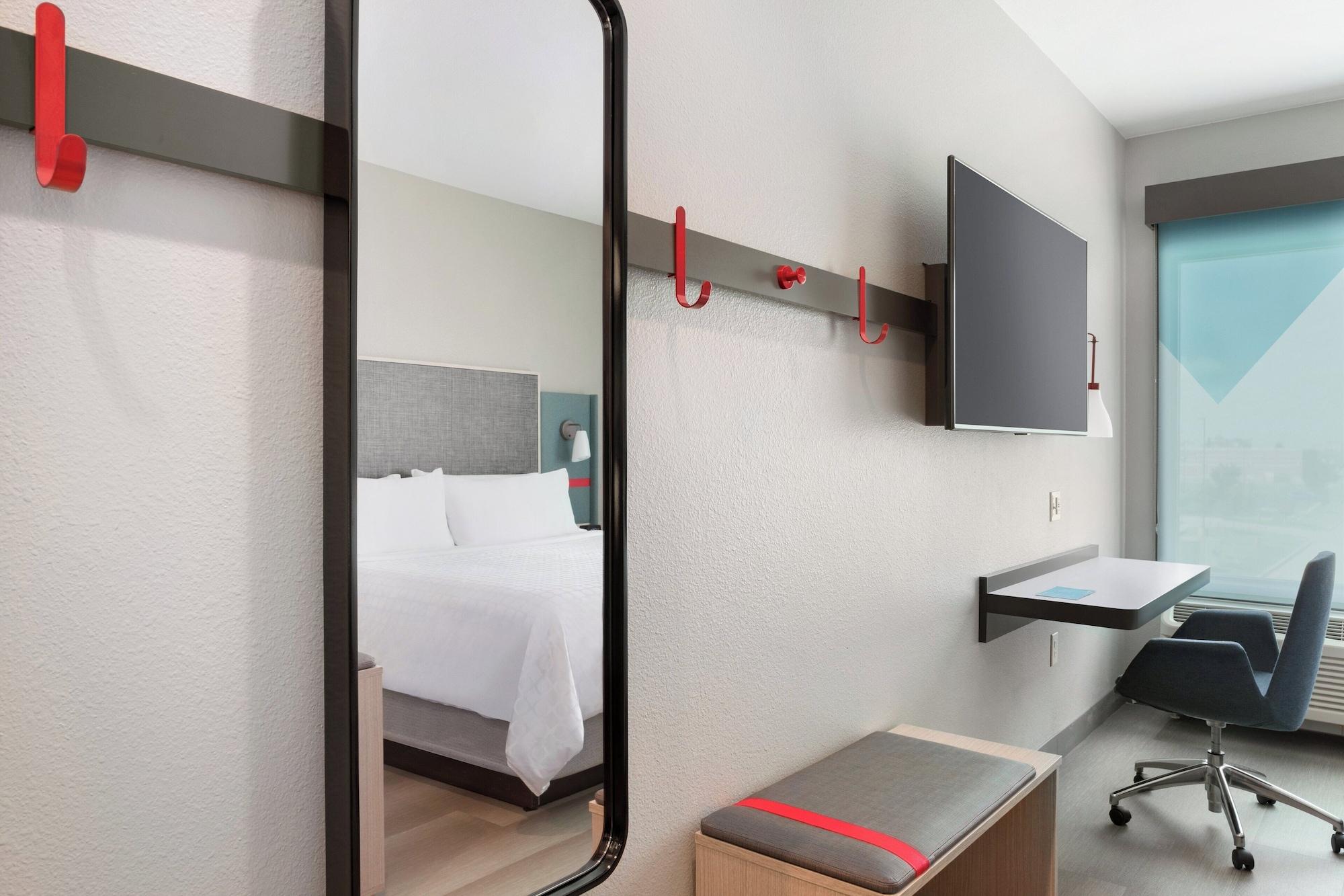 Set de Habitación avid hotel Plano North by IHG