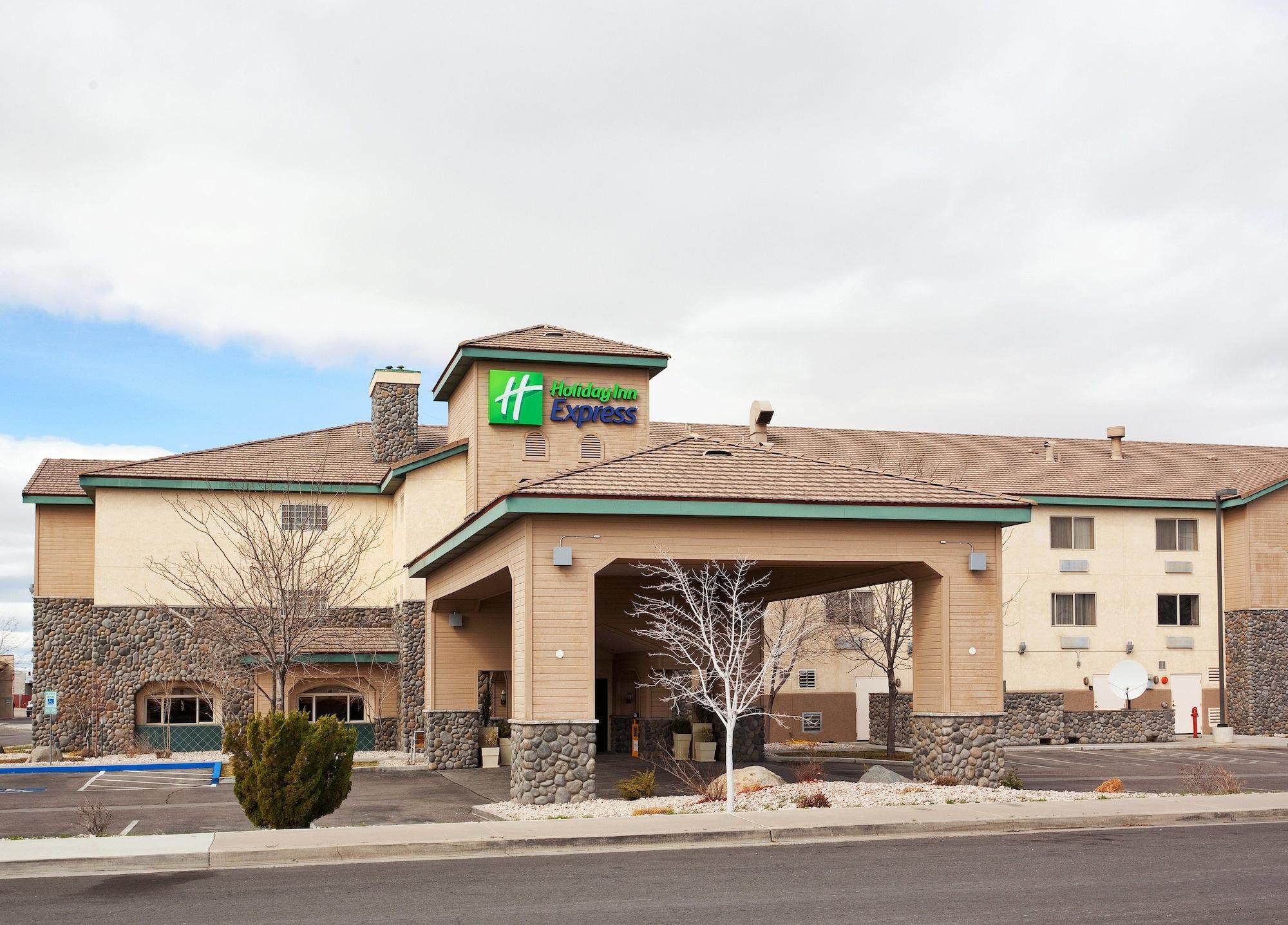 Vista Exterior Holiday Inn Express Fallon by IHG