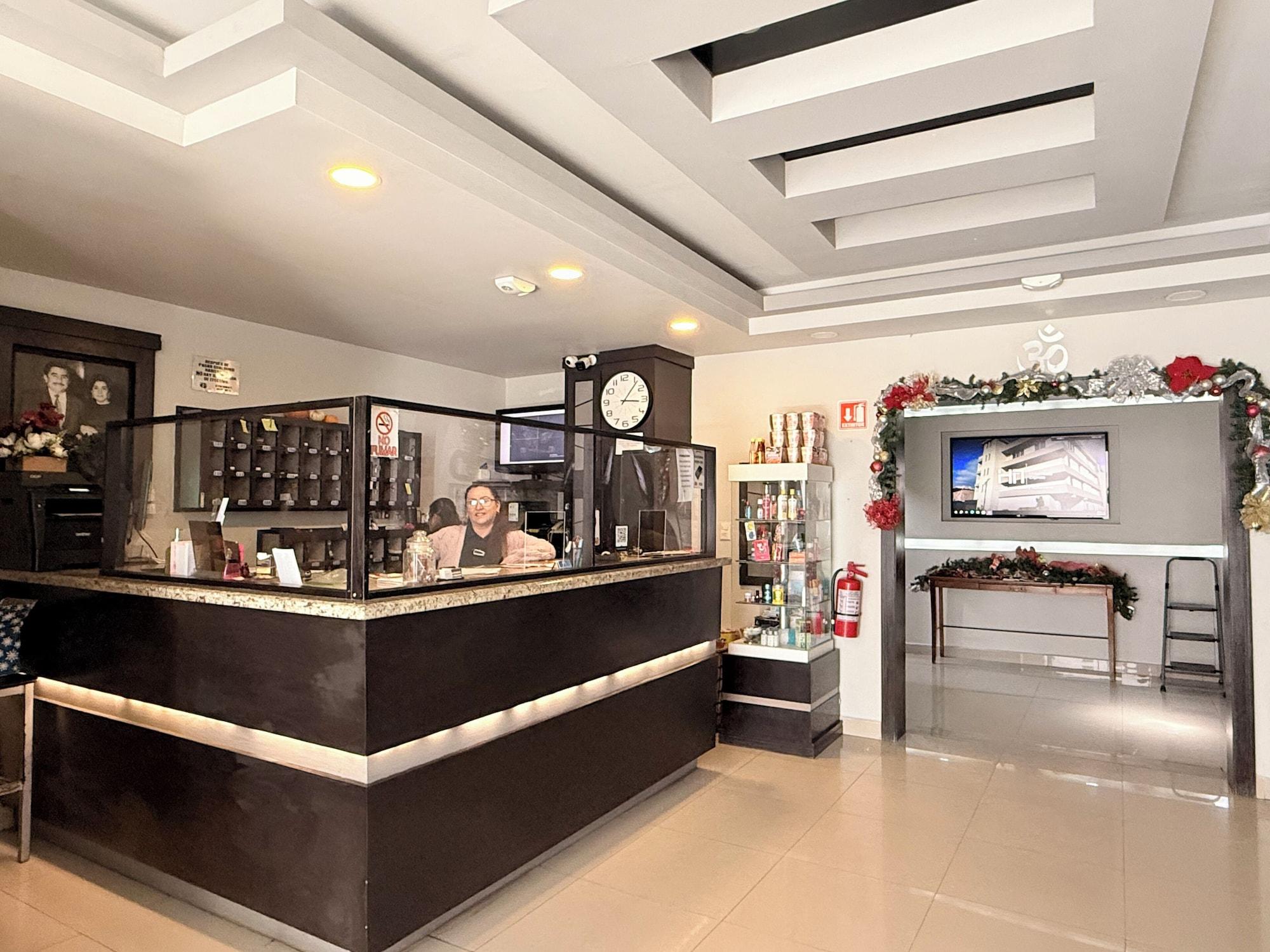 Vista Lobby Hotel Nieto Express