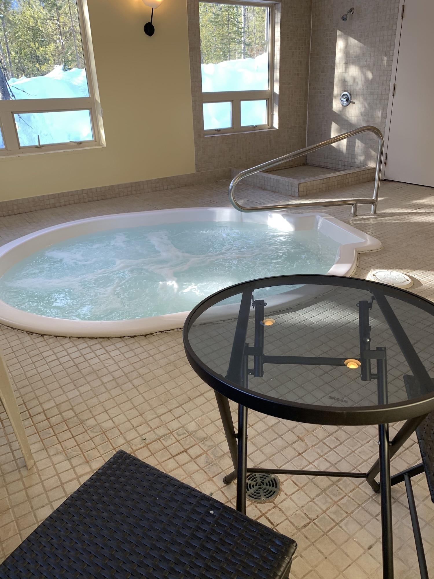 Spa Glacier Mountain Lodge