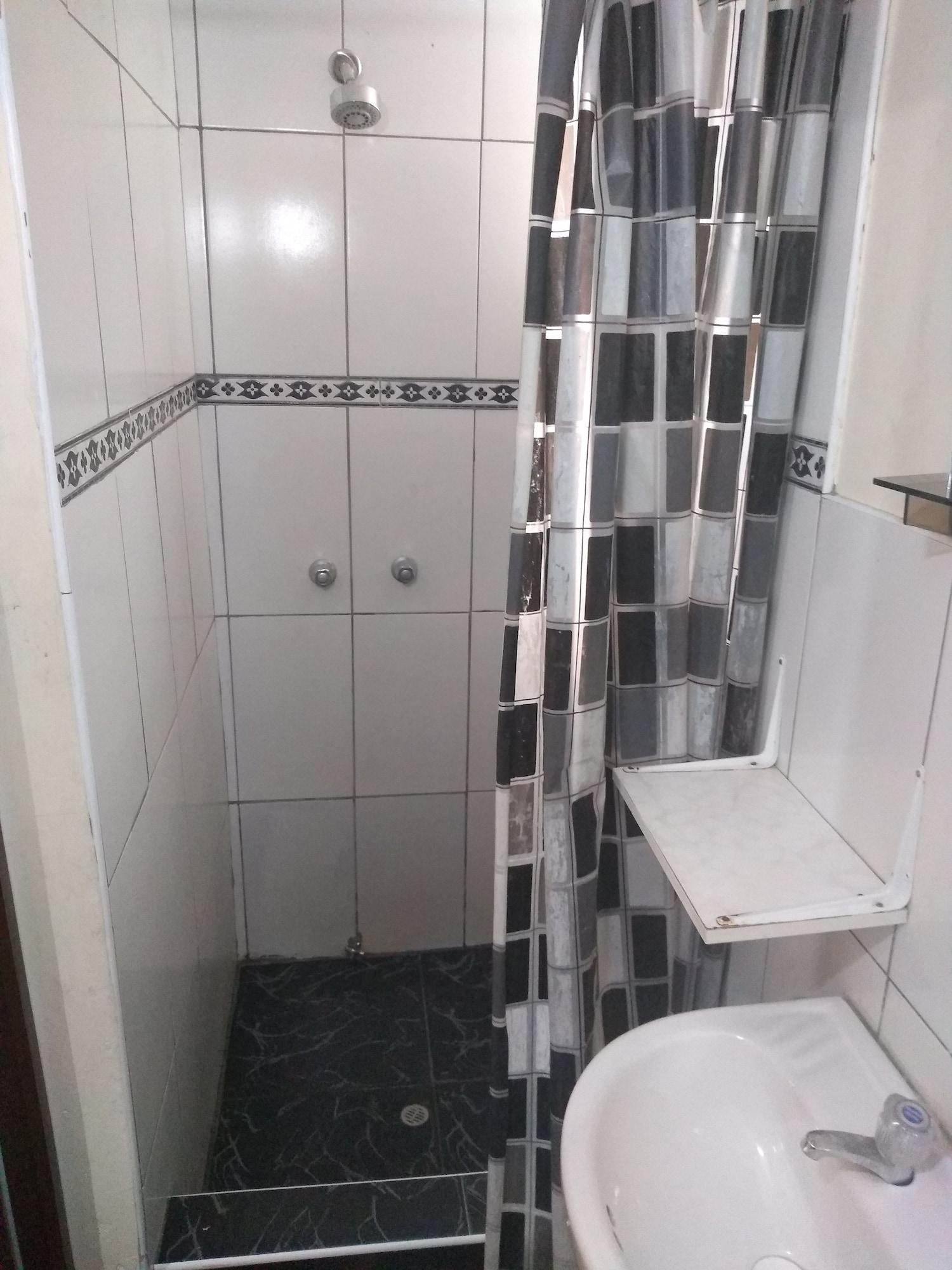 Equipamiento de Habitación Hostal Los Apus