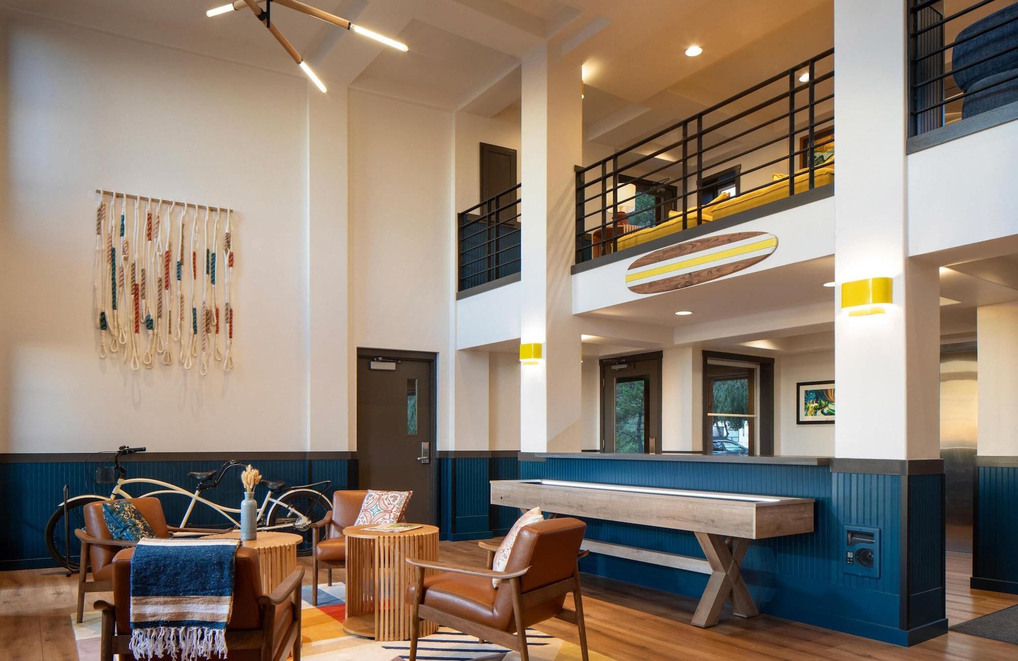 Vista Lobby Inn at Cape Kiwanda