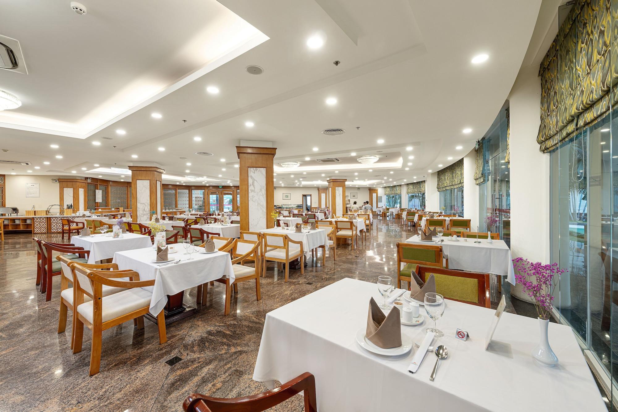 Restaurant Sunflower International Village
