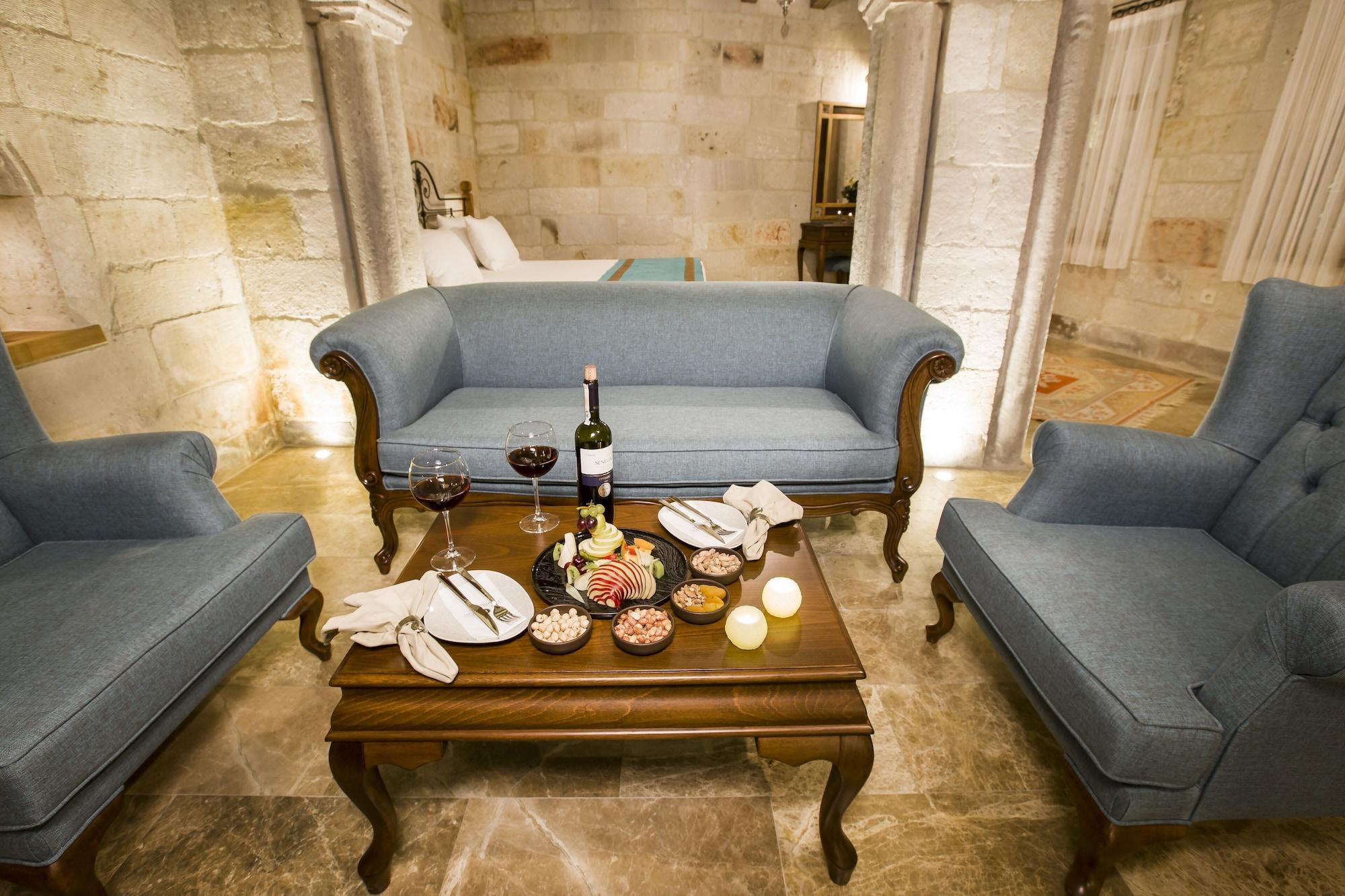 Set de Habitación Imperial Cave Suites & Spa
