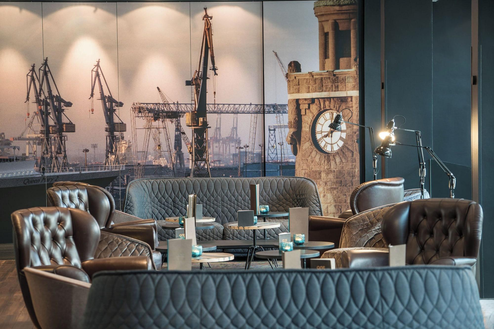 Bar/Salón Motel One Hamburg - Altona