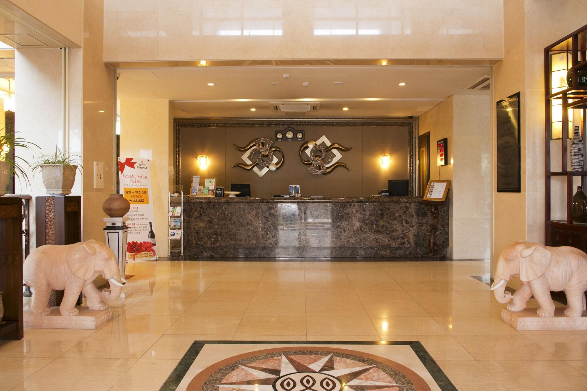 Vista Lobby Hotel Wiz
