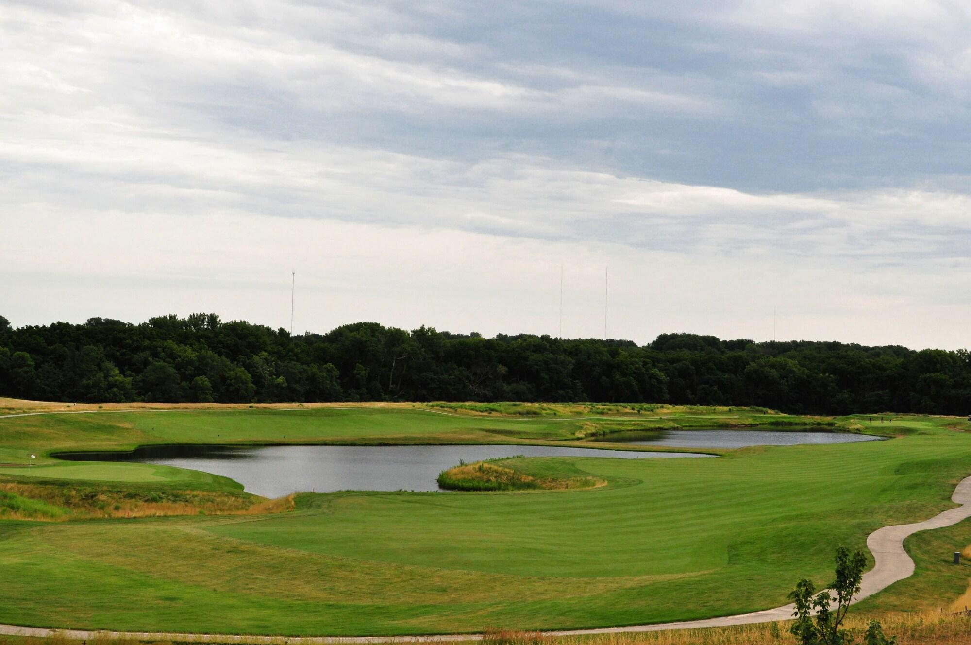 Campo de Golf Qube Hotel