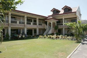 Alojamiento - Suzuki Beach Hotel