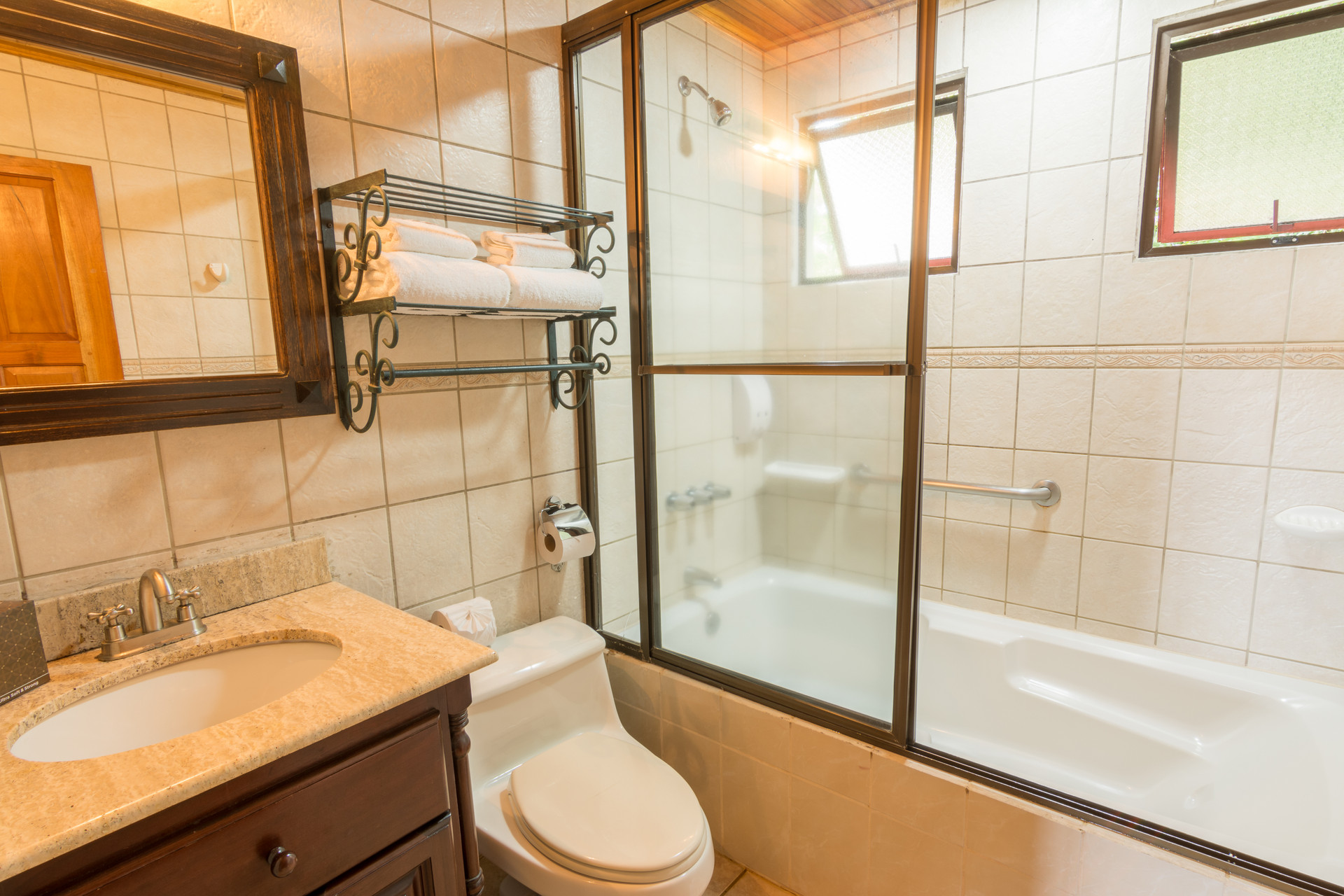 Baño Hotel Fonda Vela