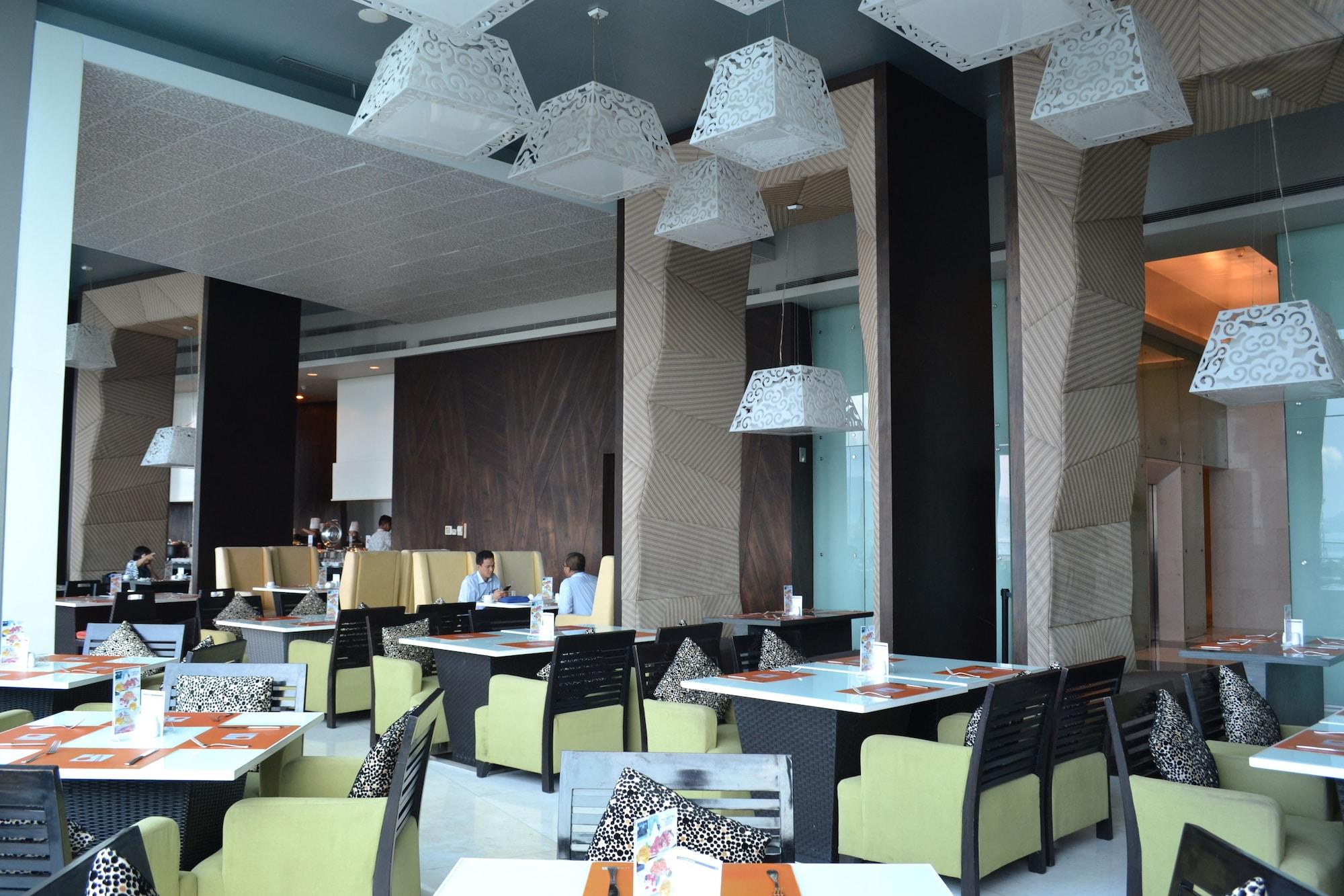 Restaurant Novotel Lampung