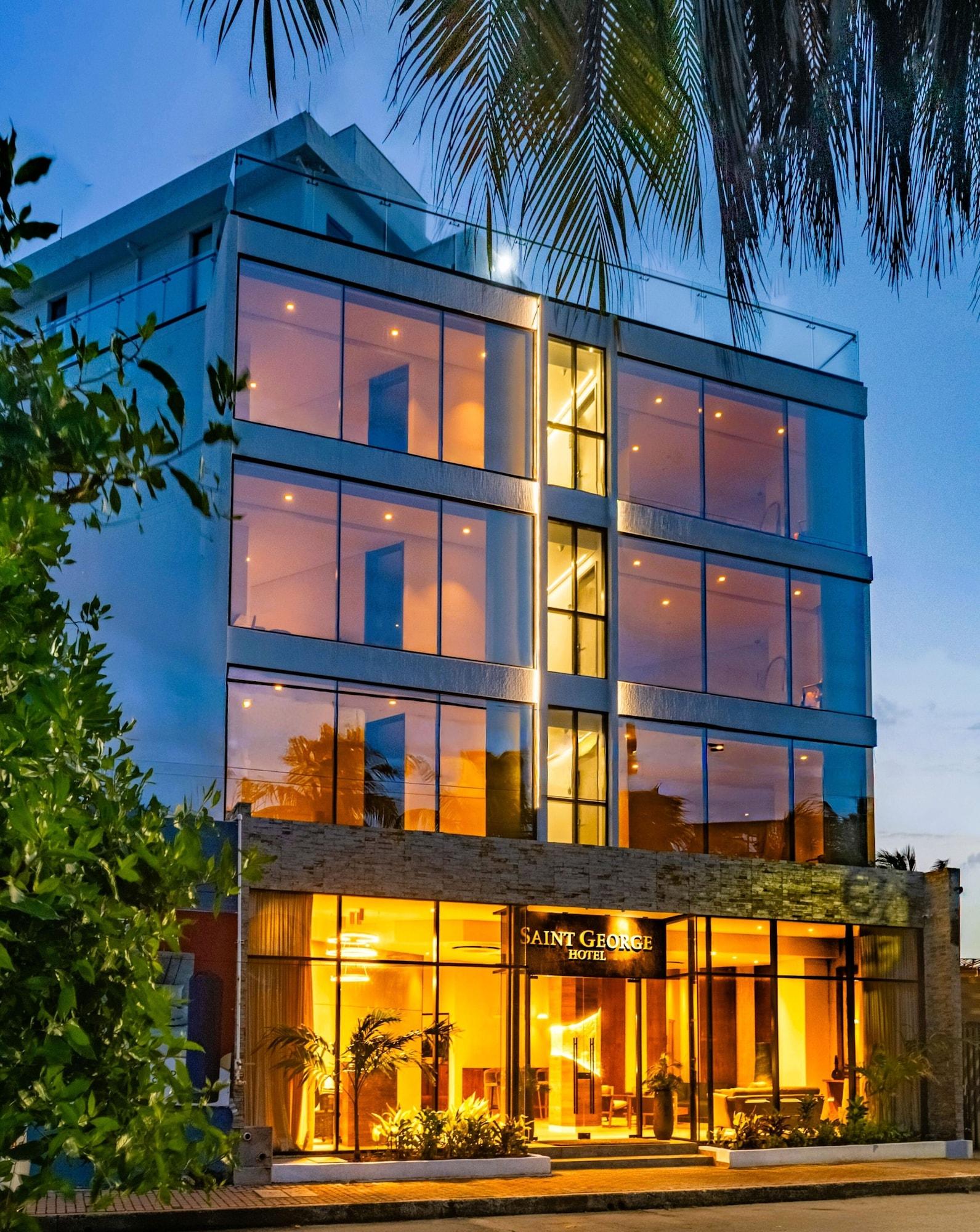 Varios Saint George Hotel