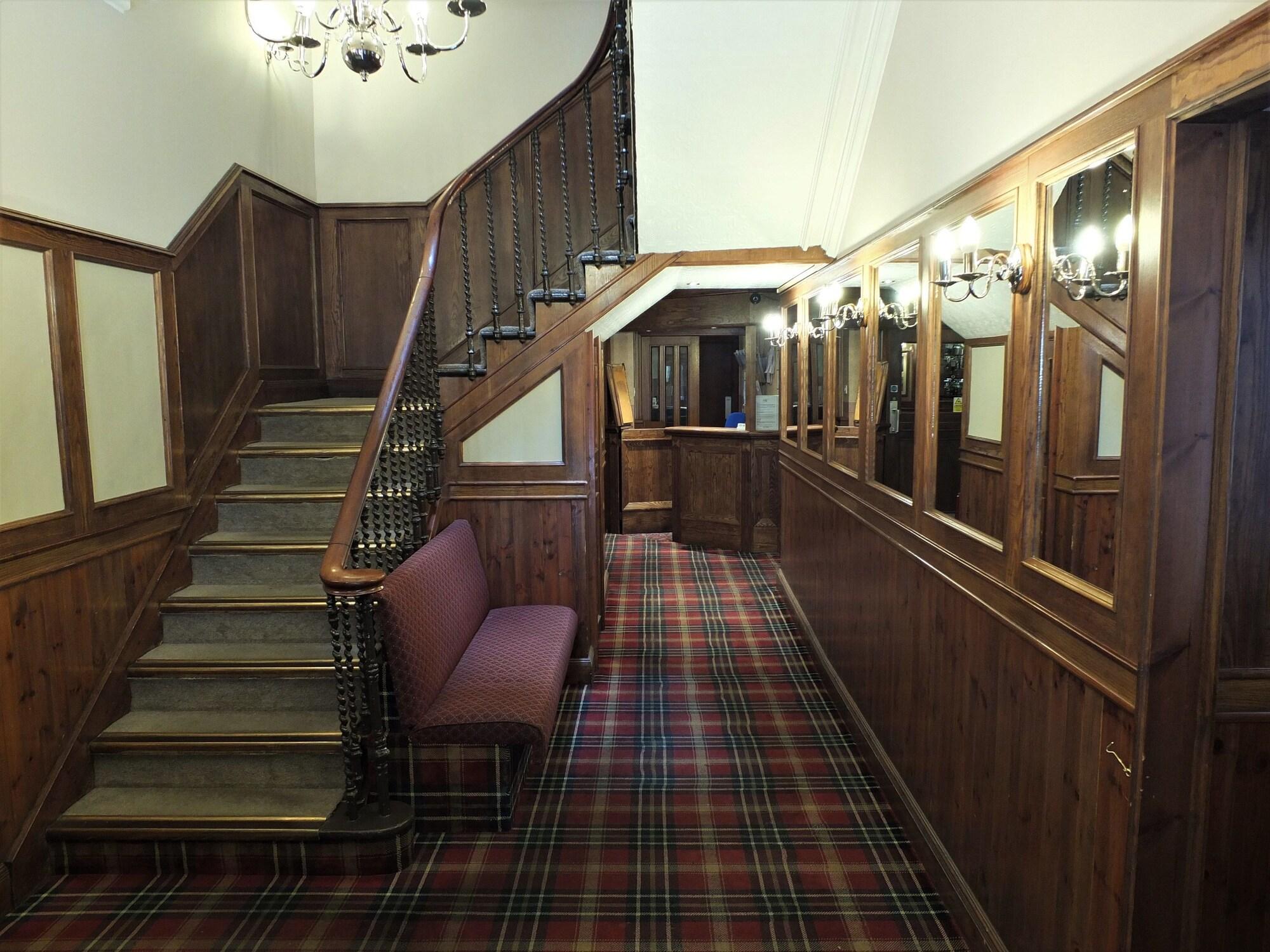 Vista Lobby Ferry Inn Stromness