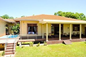Alojamiento - Lake View Bungalow Yala