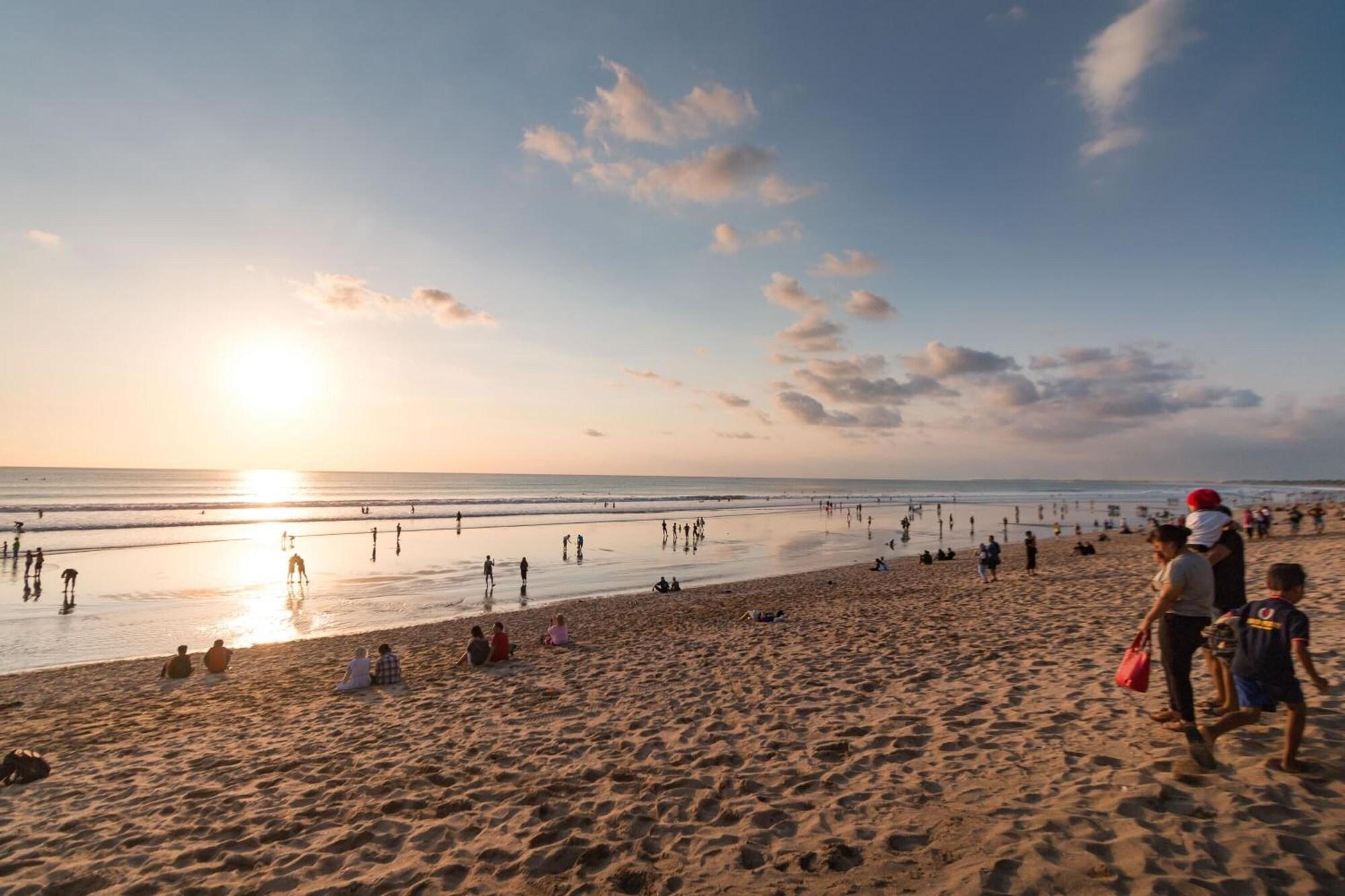 Playa AB Hotel Kuta by AGATA