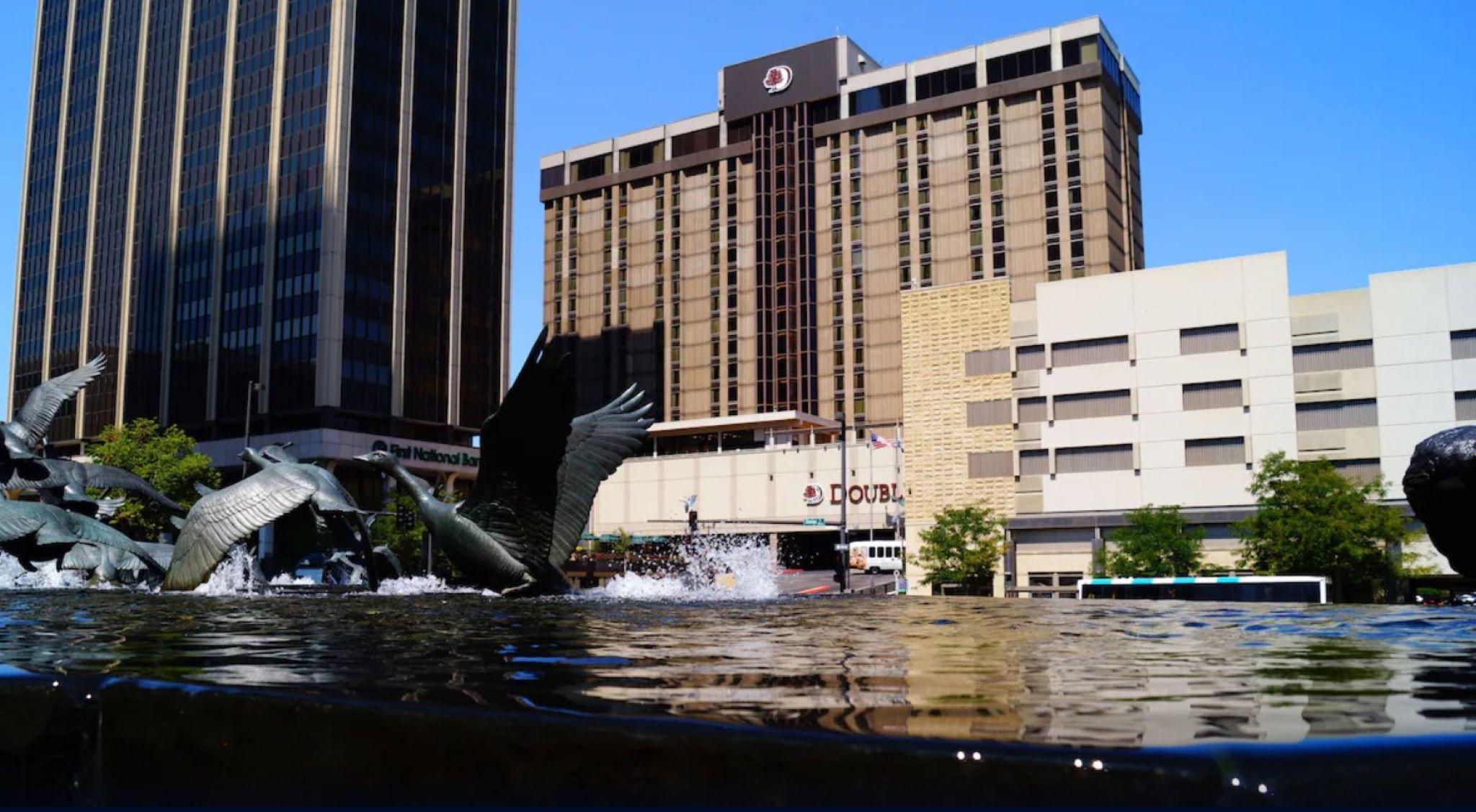 Vista Exterior DoubleTree by Hilton Omaha Downtown