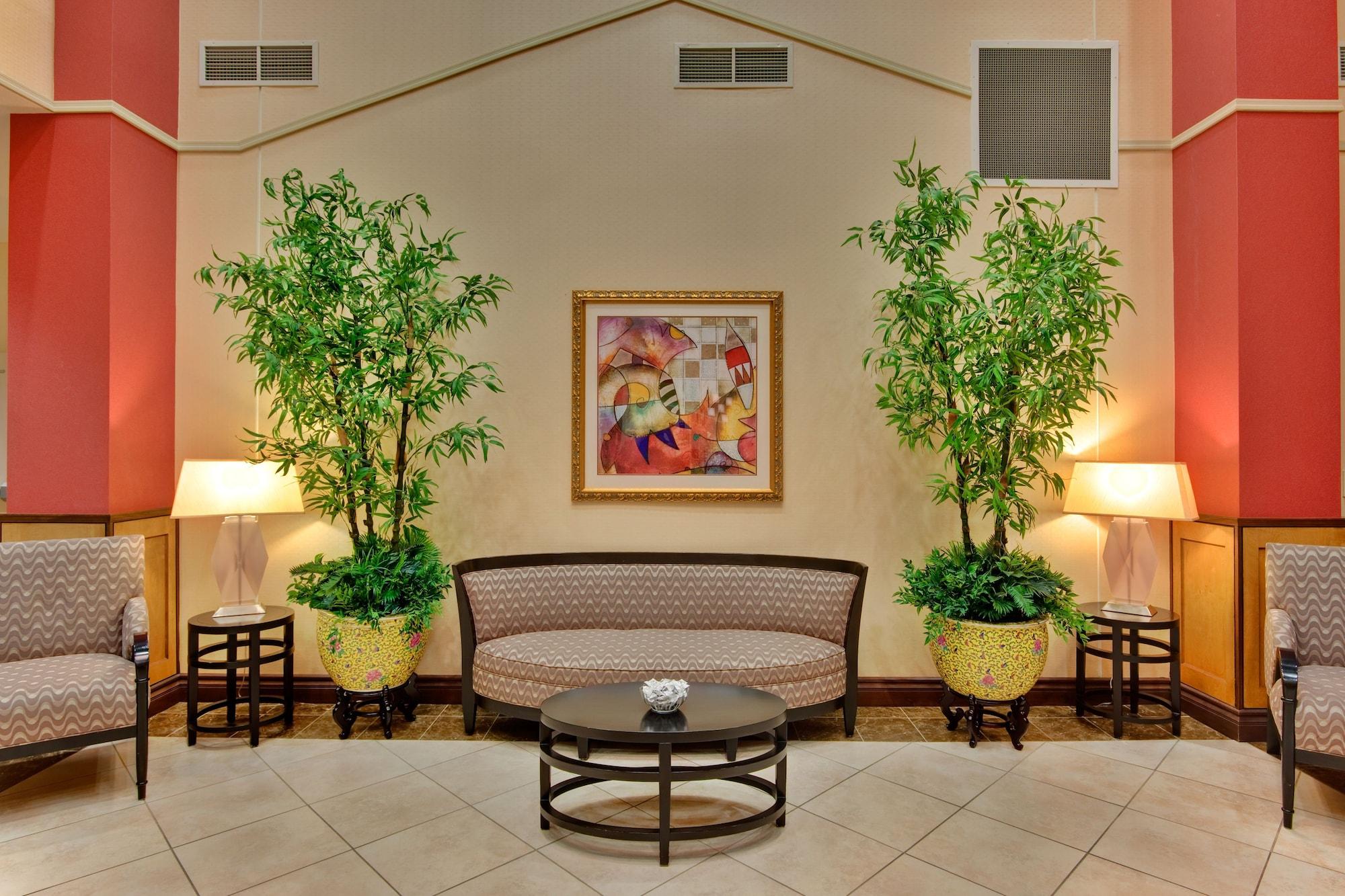 Vista Exterior Holiday Inn & Suites Bakersfield by IHG