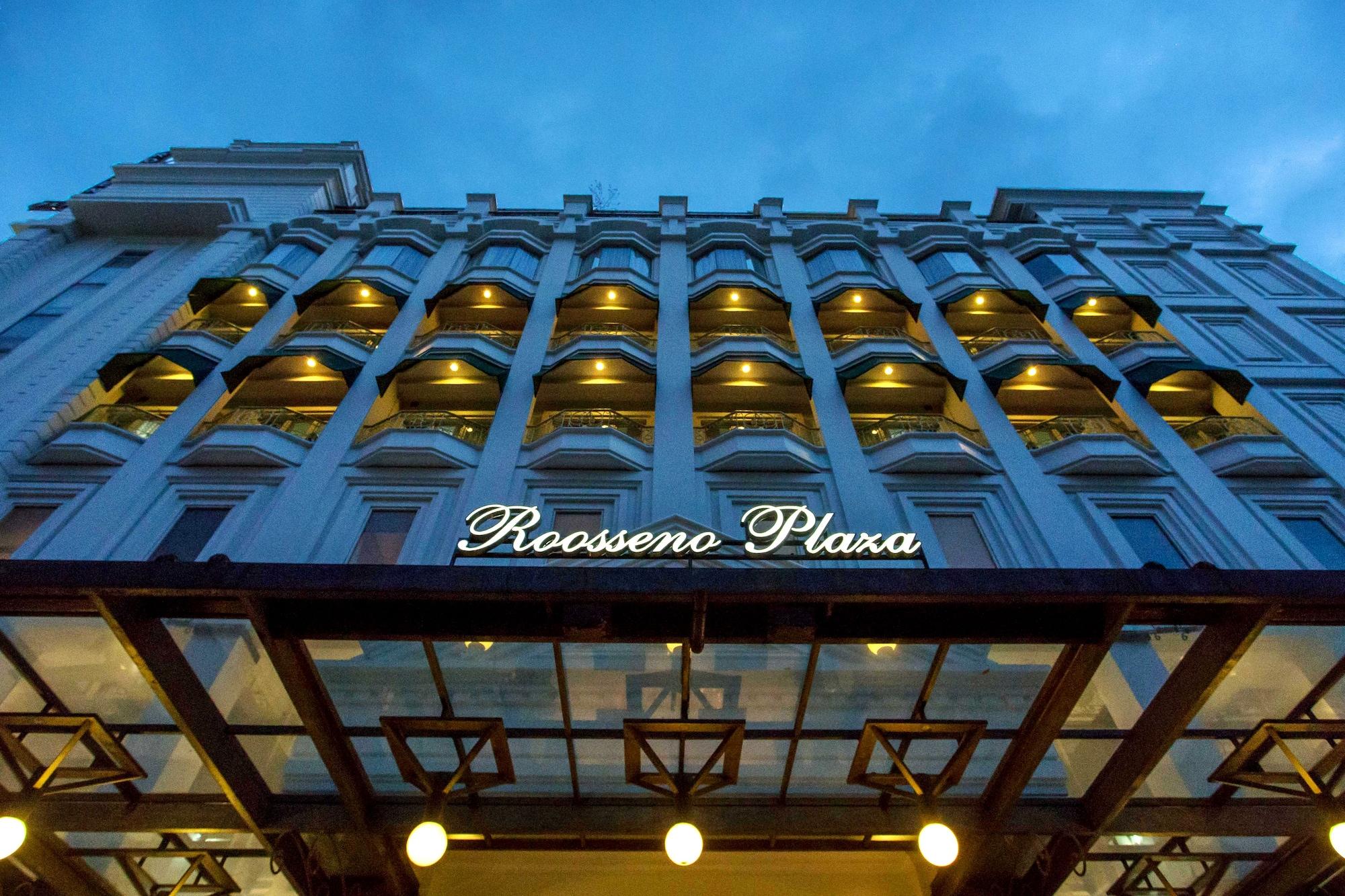 Vista Exterior Toeti Roosseno Plaza