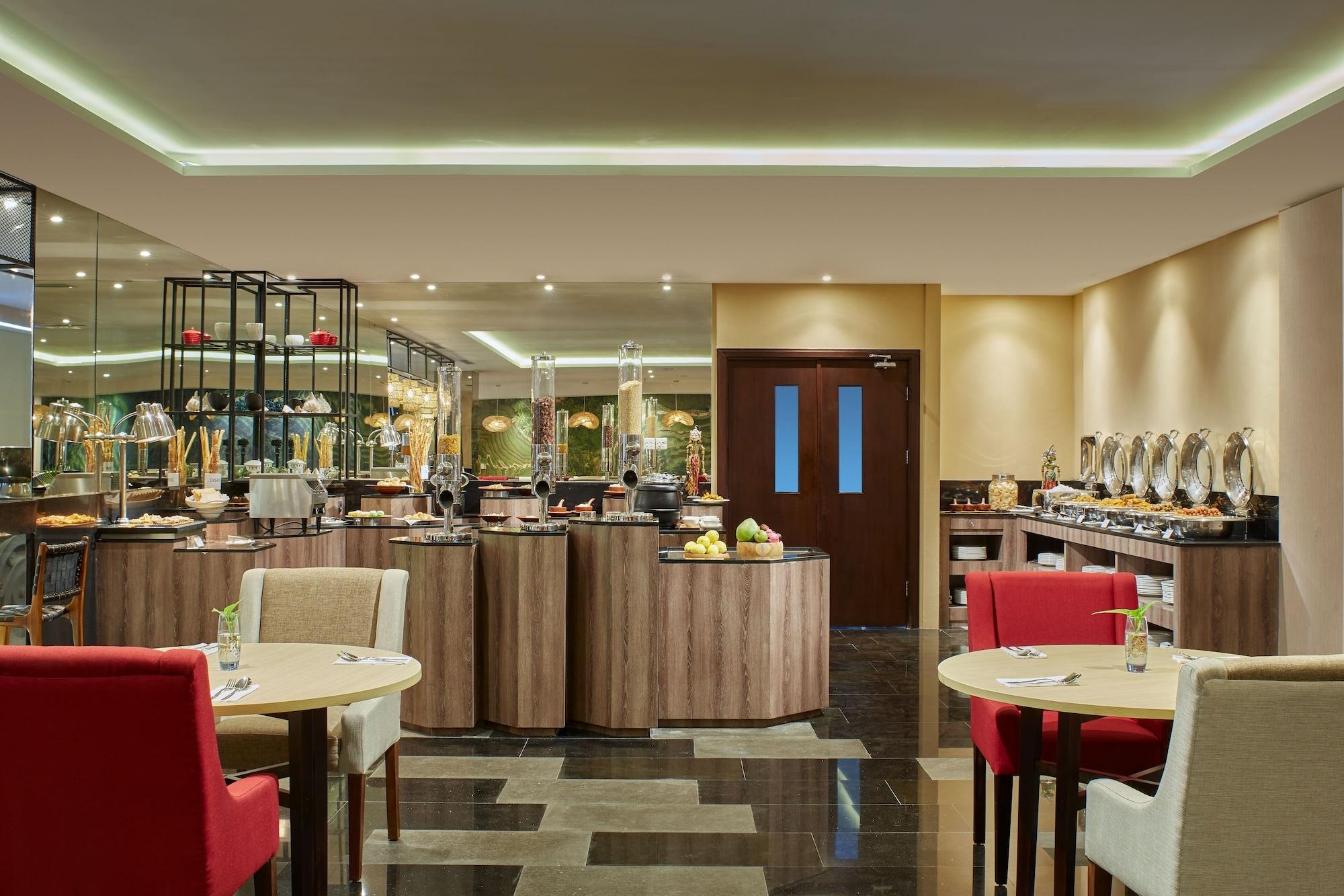 Restaurant Four Star by Trans Hotel Sanur