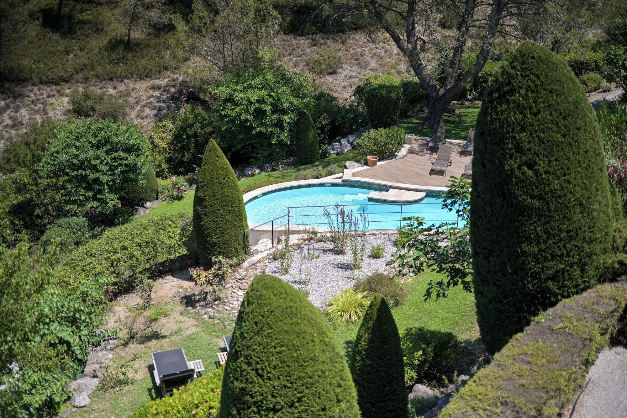 Vista Exterior La Villa Kef