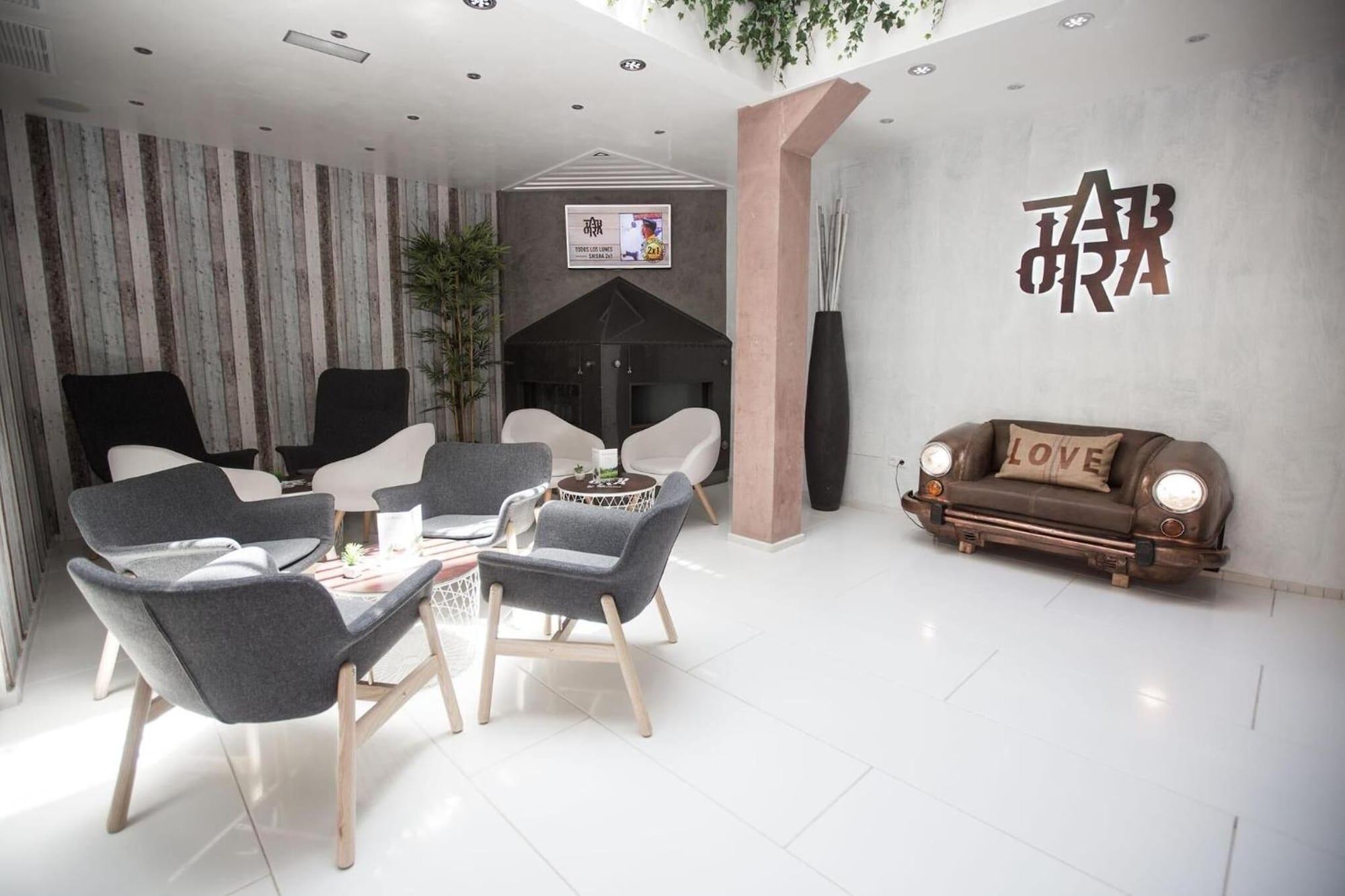 Equipamiento de Habitación Hof van Holland Carihuela