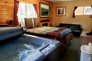Alquiler Vacacional - CABIN #4 - BEAR CLAW (JACUZZI & FIREPLACE)