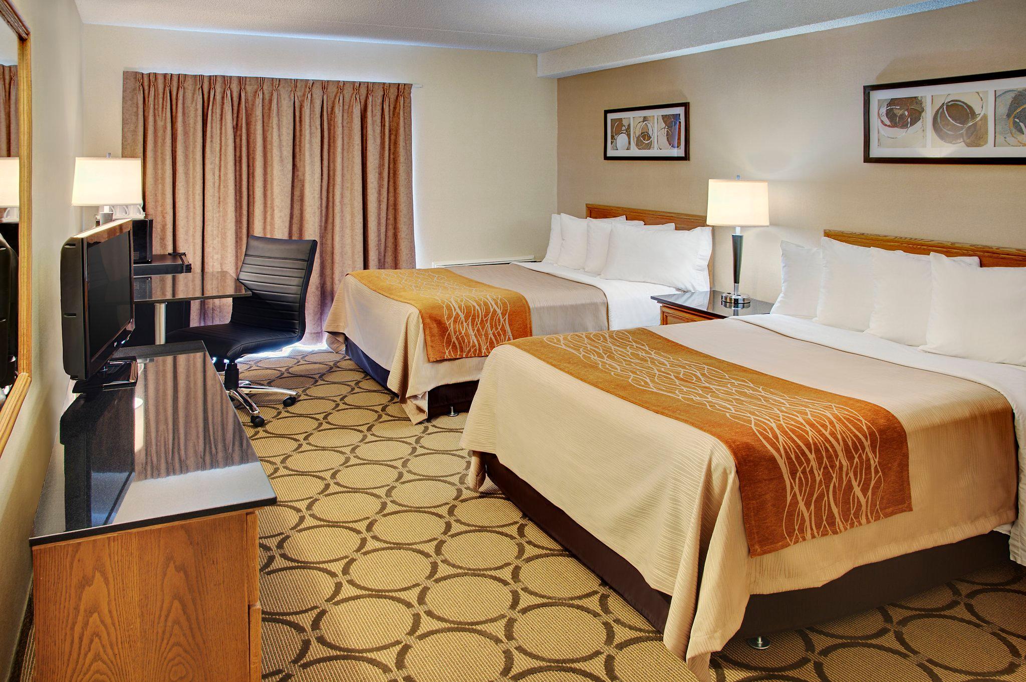 Vista Exterior Comfort Inn Ottawa East