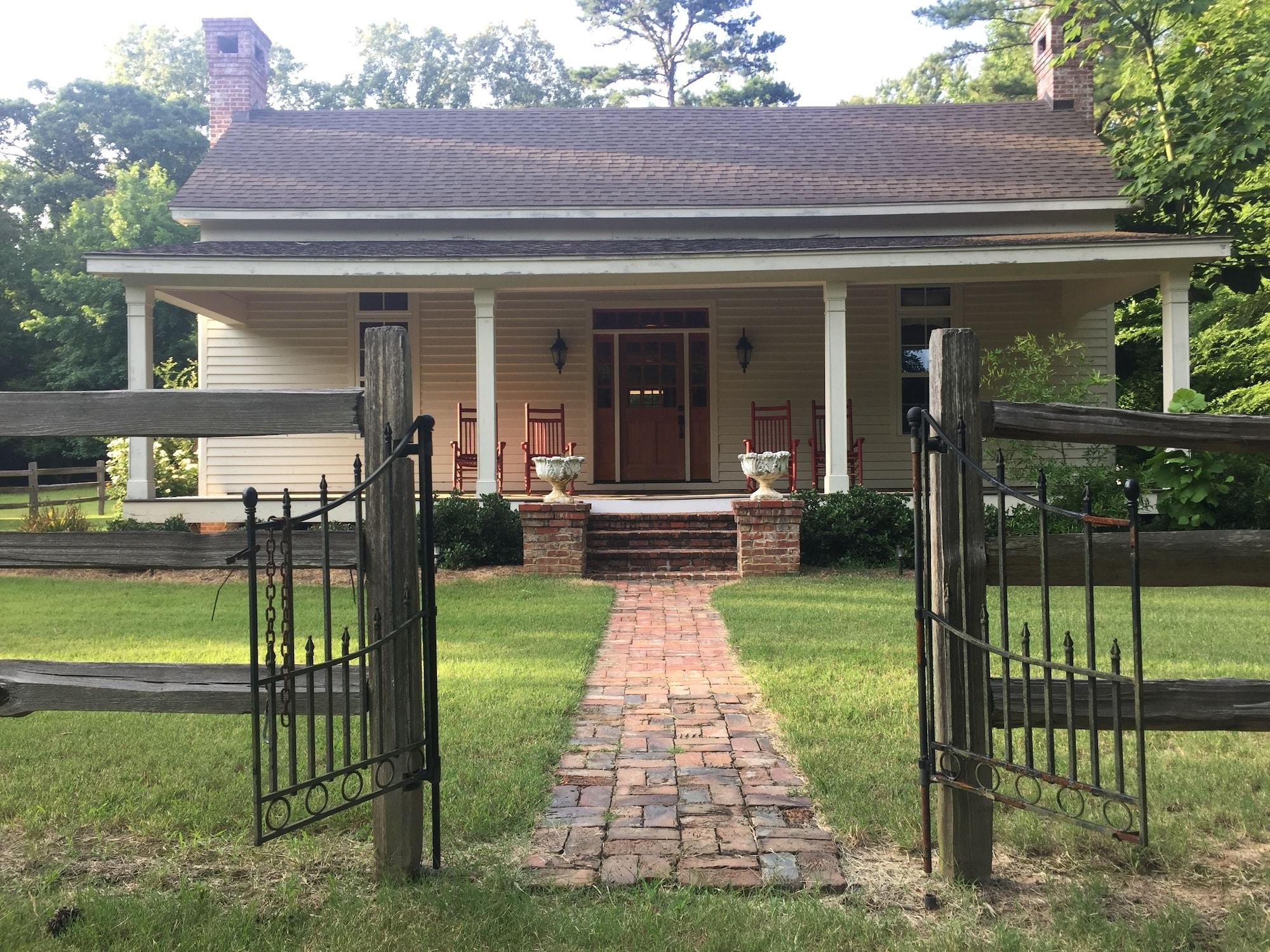 Vista Exterior Concord Inn