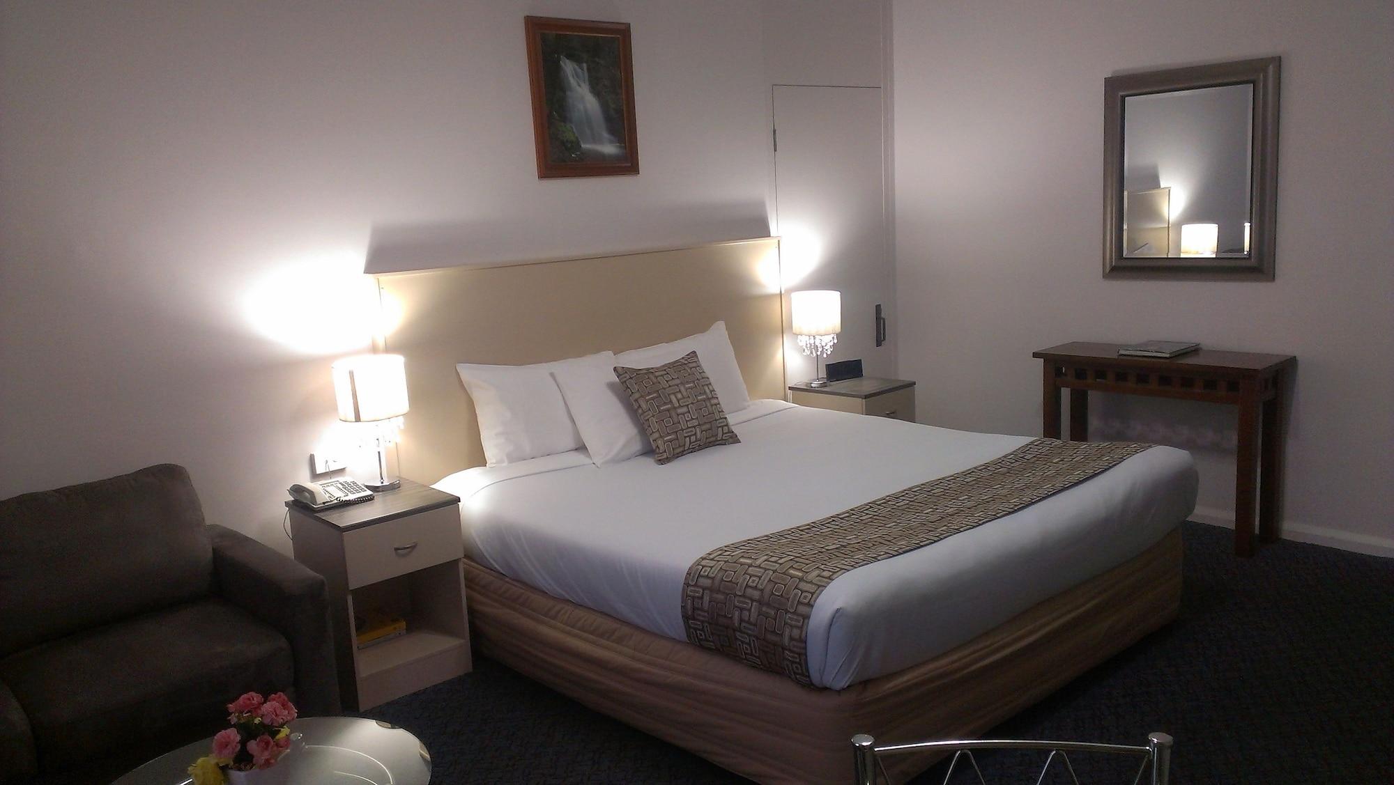 Varios Lindy Lodge Motel