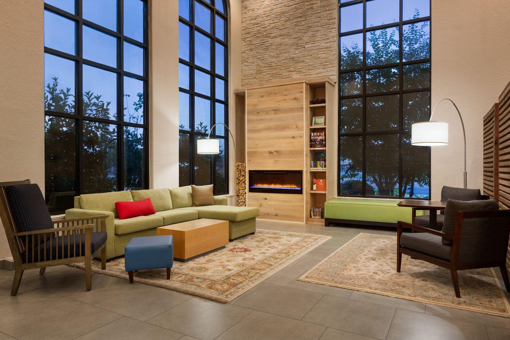 Vista Lobby Country Inn & Suites by Radisson, Houston Northwest, TX