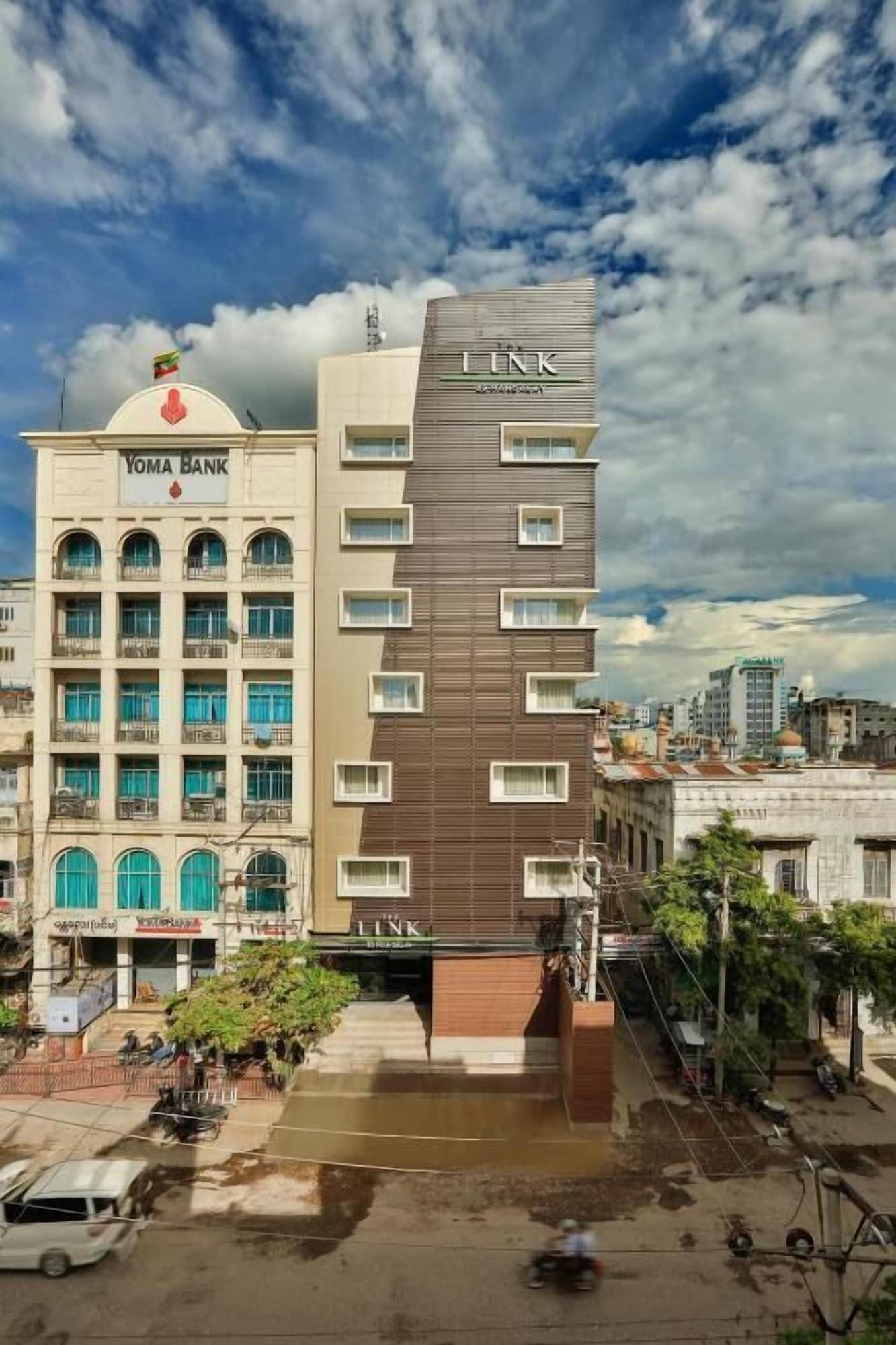 Vista Exterior The Link 83 Mandalay Boutique Hotel