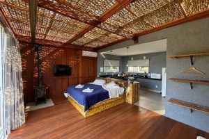 Alquiler Temporario - Casa de Vidro Bali - Hospedar com Propósito
