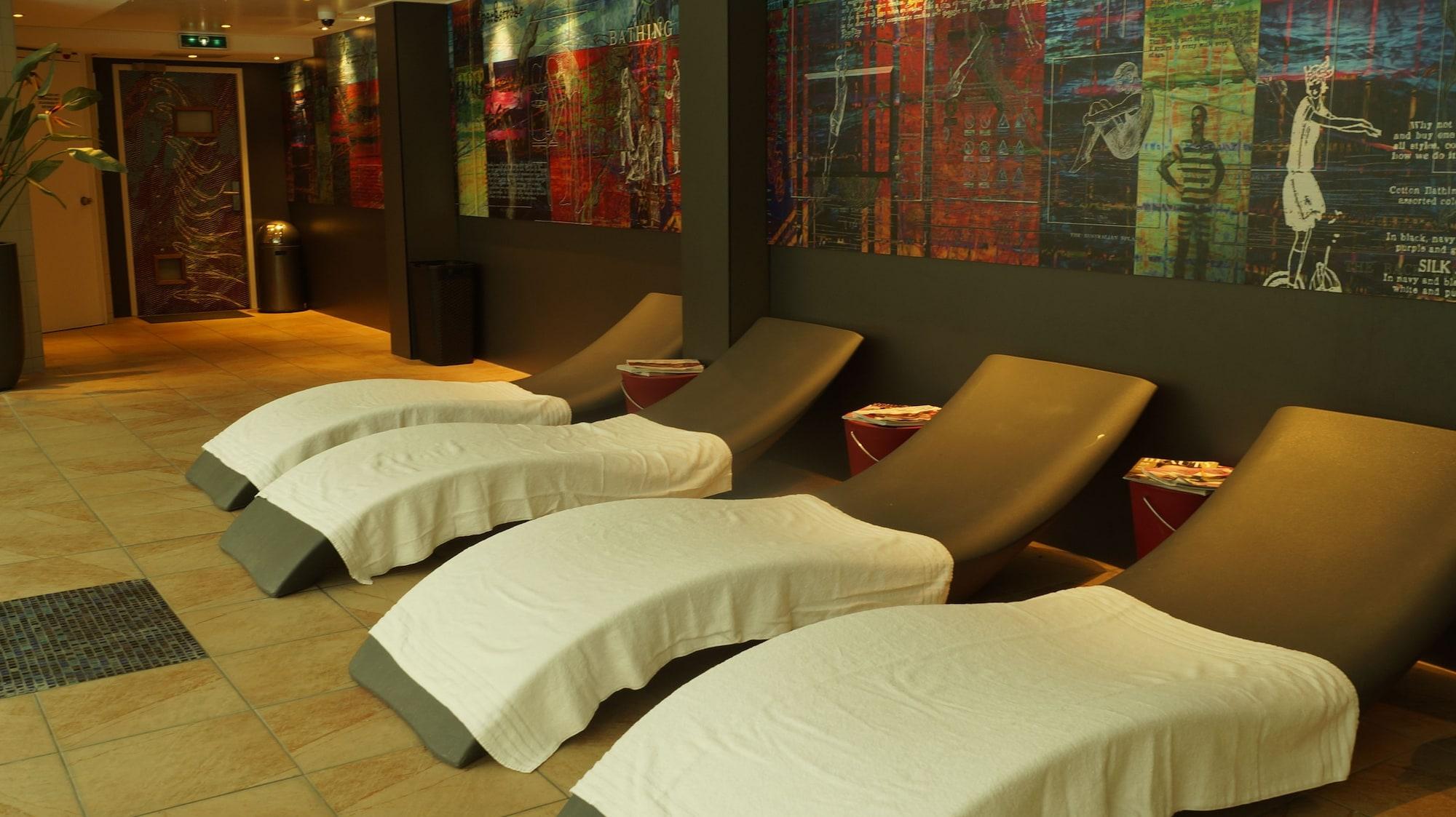 Vista Piscina Fletcher Resort-Hotel Zutphen