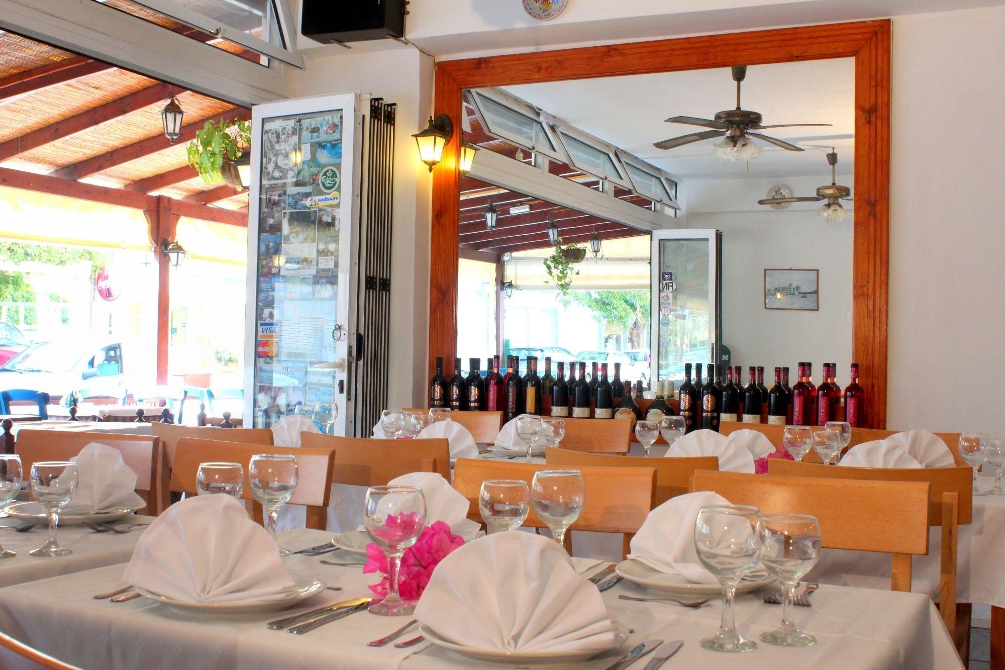 Restaurant Rodian Gallery Hotel Apartments