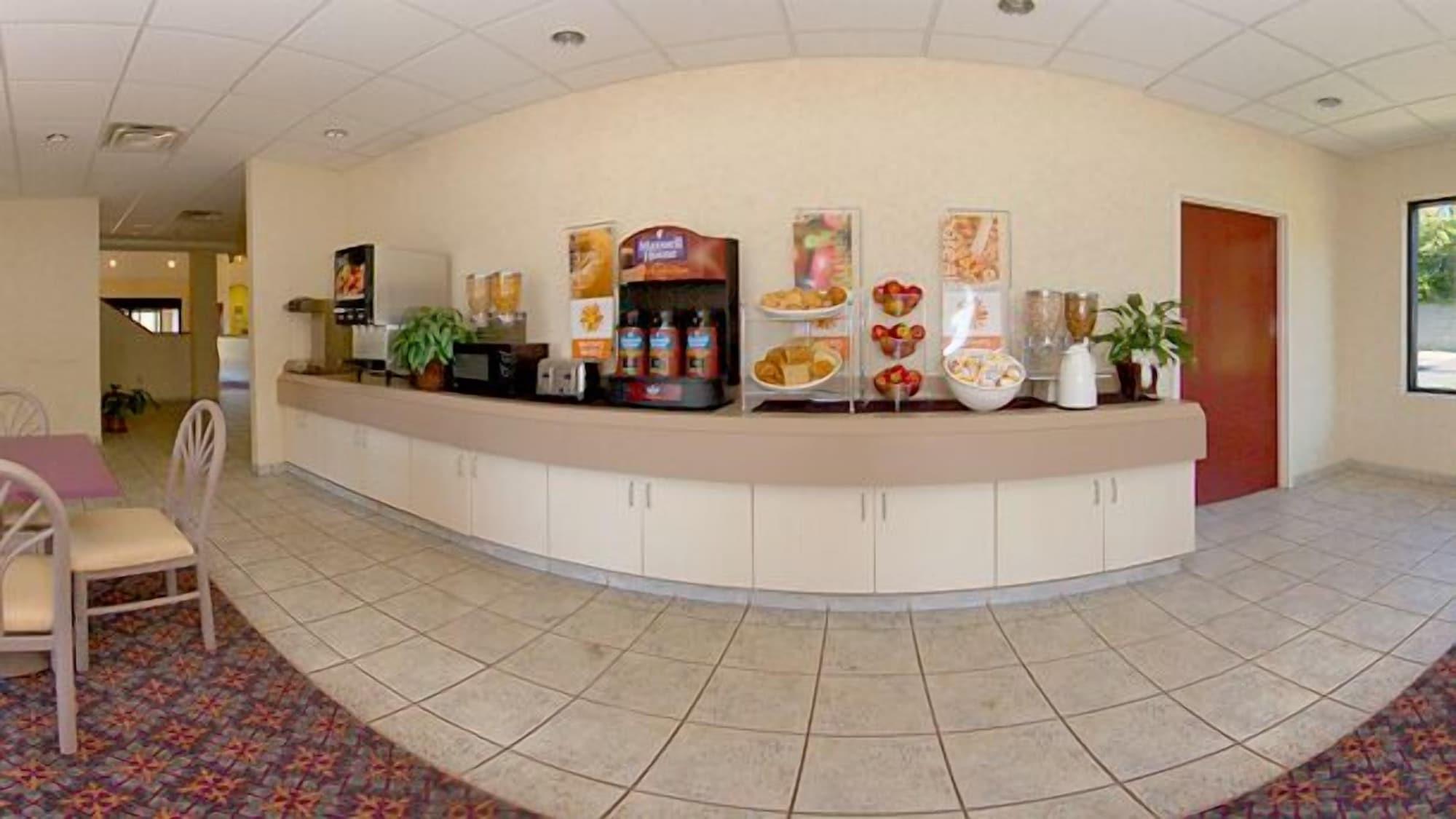 Restaurant Baymont by Wyndham Mooresville