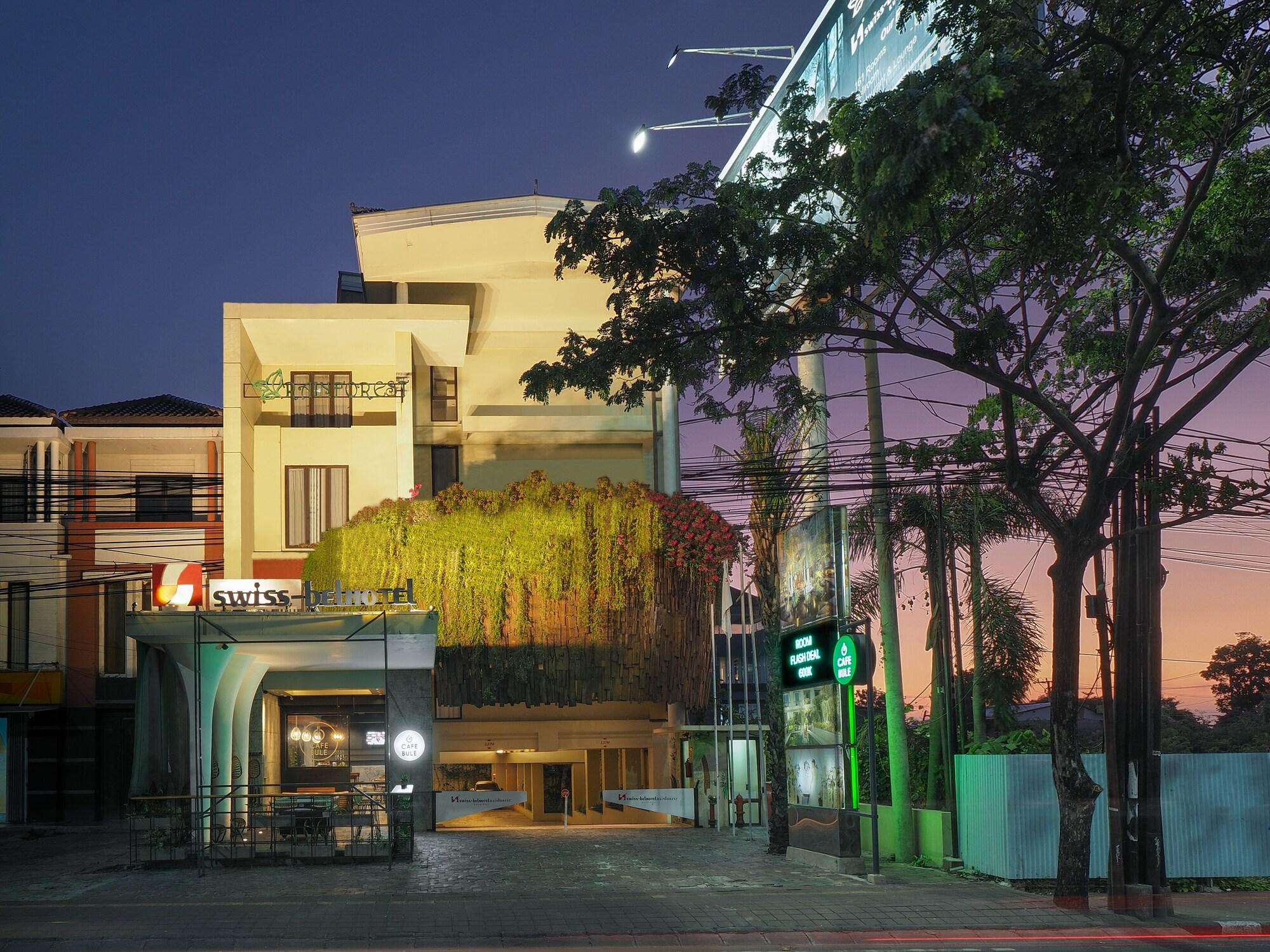 Vista Exterior Swiss-Belhotel Rainforest