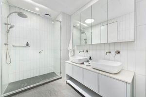 Alquiler Vacacional - Stylish Parkside Apartment 2 Bed 2 Bath NETFLIX  Car park 12 minutes to City