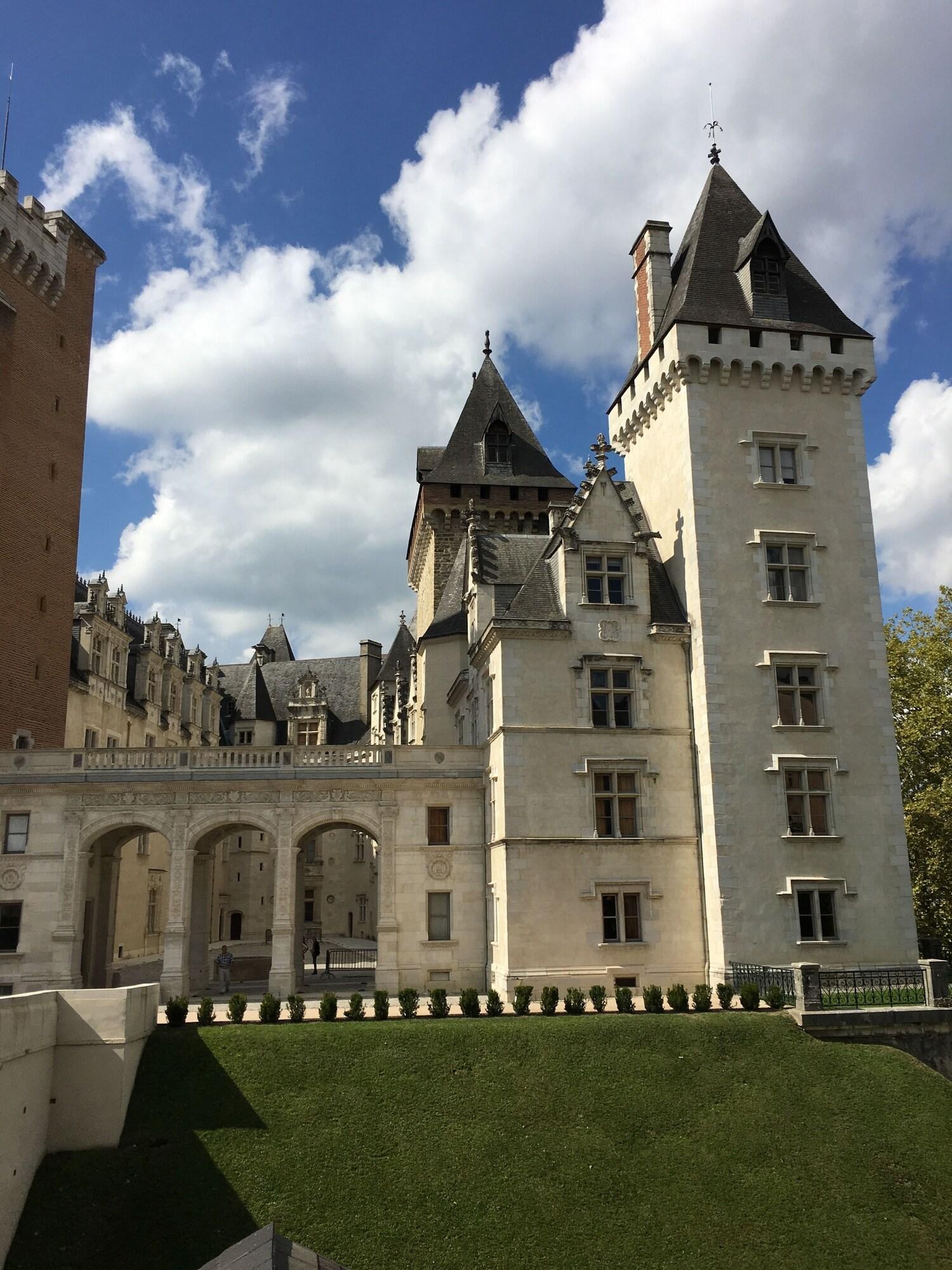 Comodidades del Alojamiento Hotel Bosquet Pau Centre