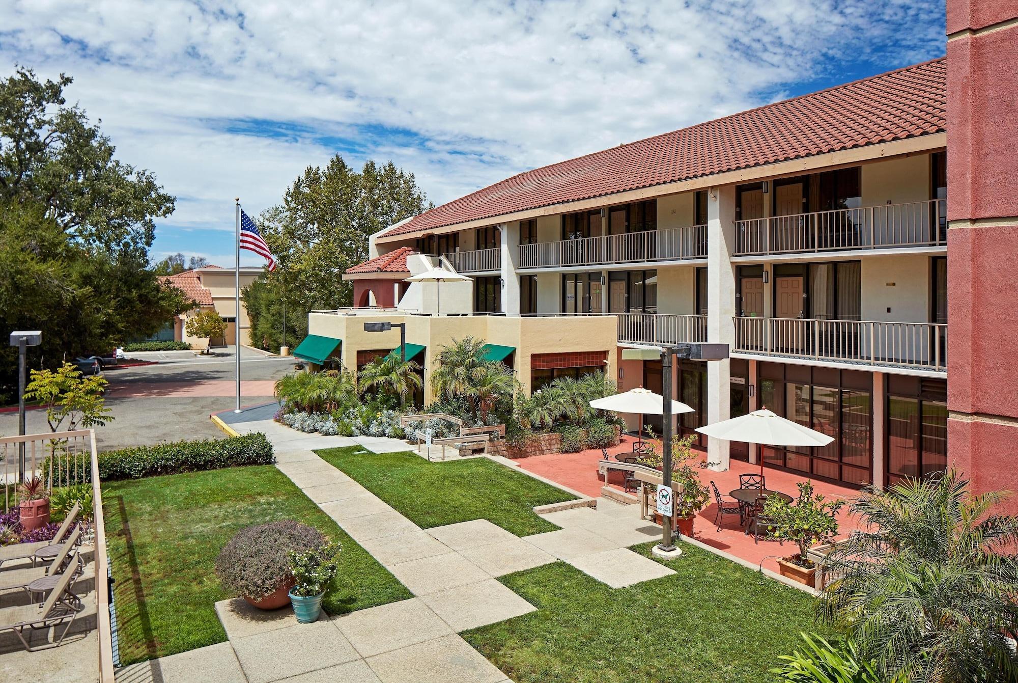 Varios La Quinta Inn & Suites by Wyndham Thousand Oaks-Newbury Park
