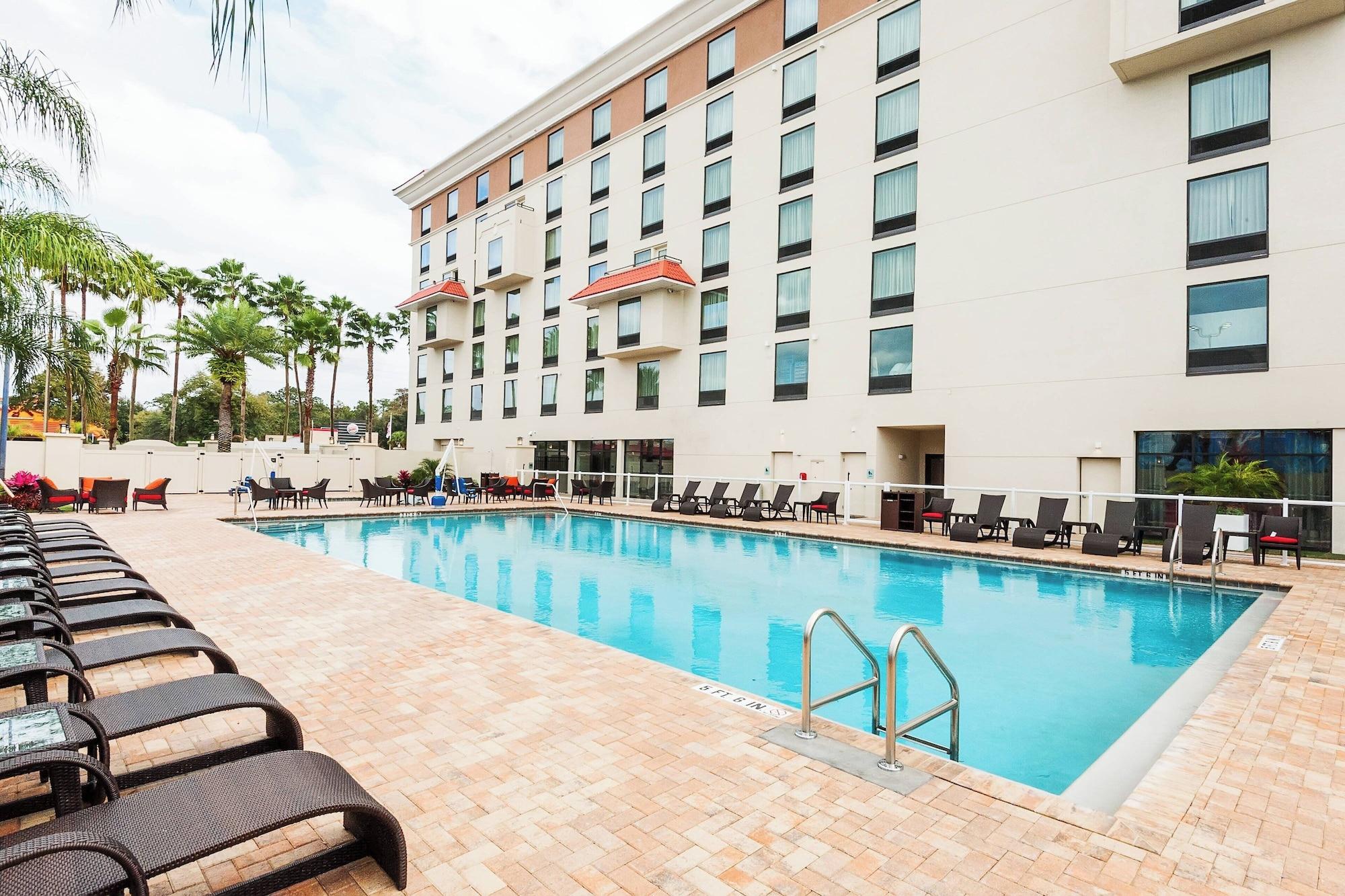 Vista Piscina Delta Hotels by Marriott Orlando Lake Buena Vista