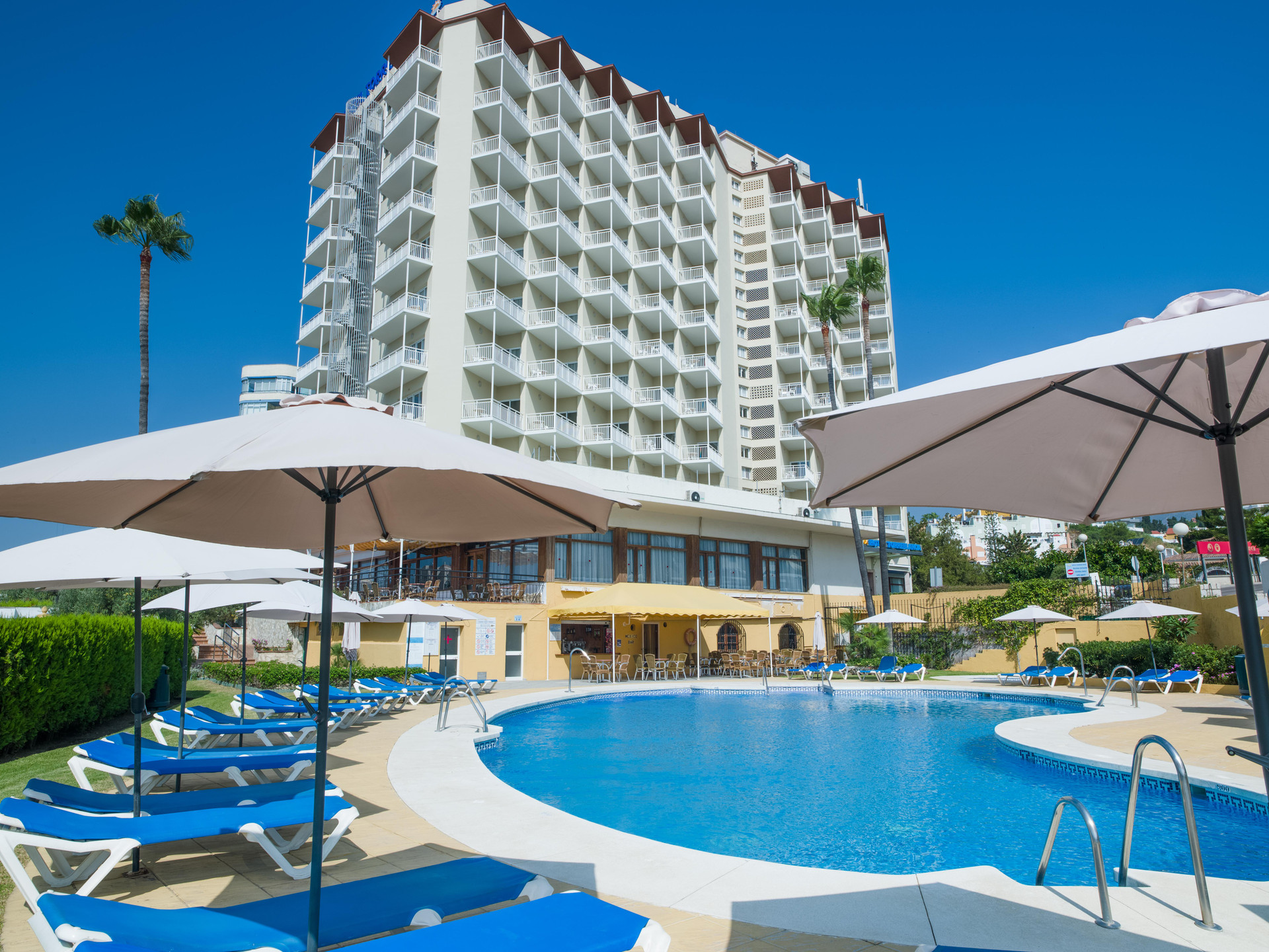 Vista Exterior Hotel Monarque Torreblanca